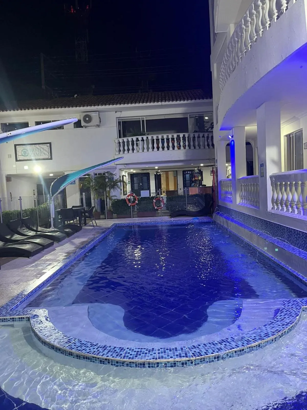 Pool view in Hotel Zamba