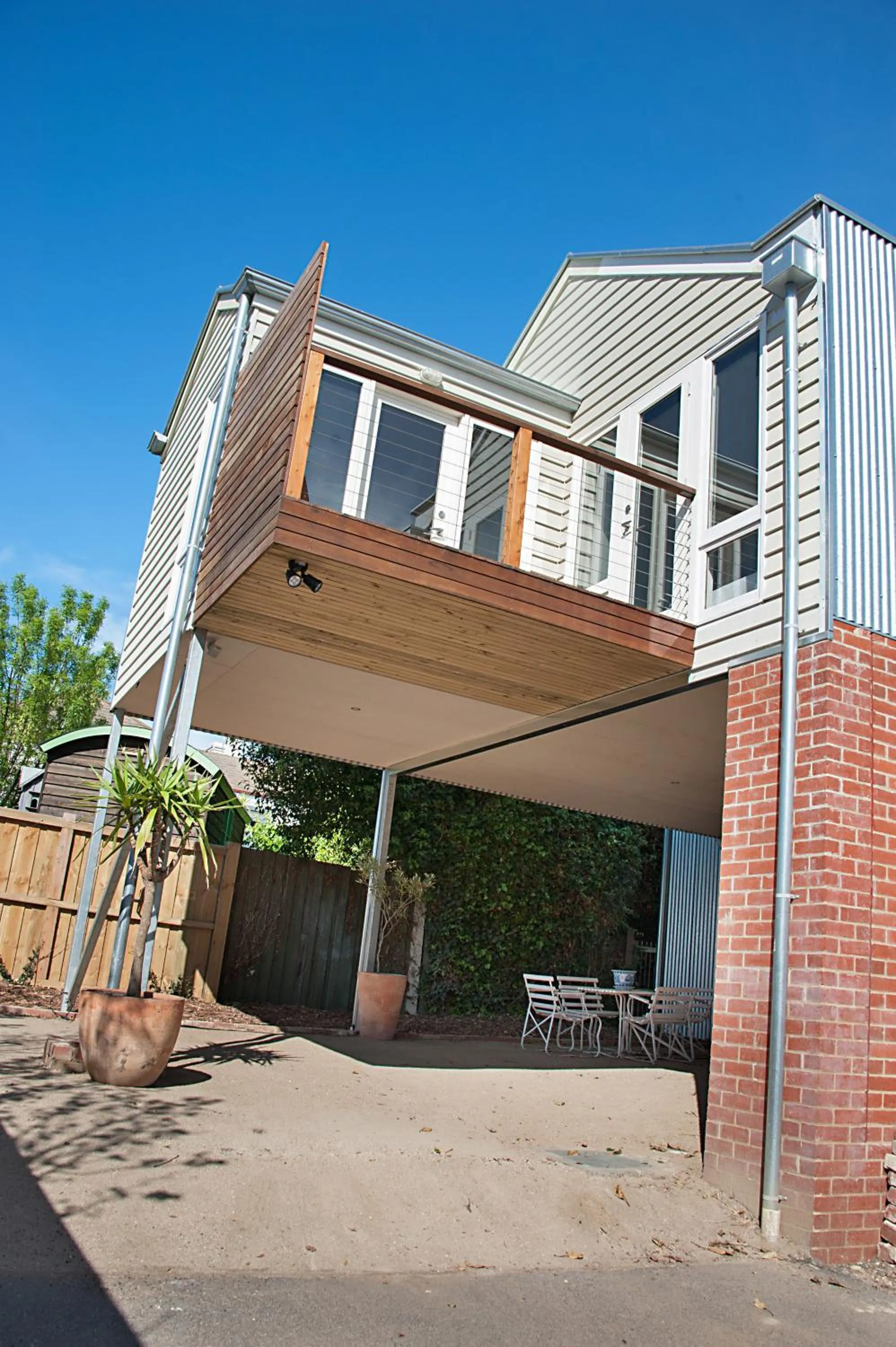 Facade/entrance in Salt Loft