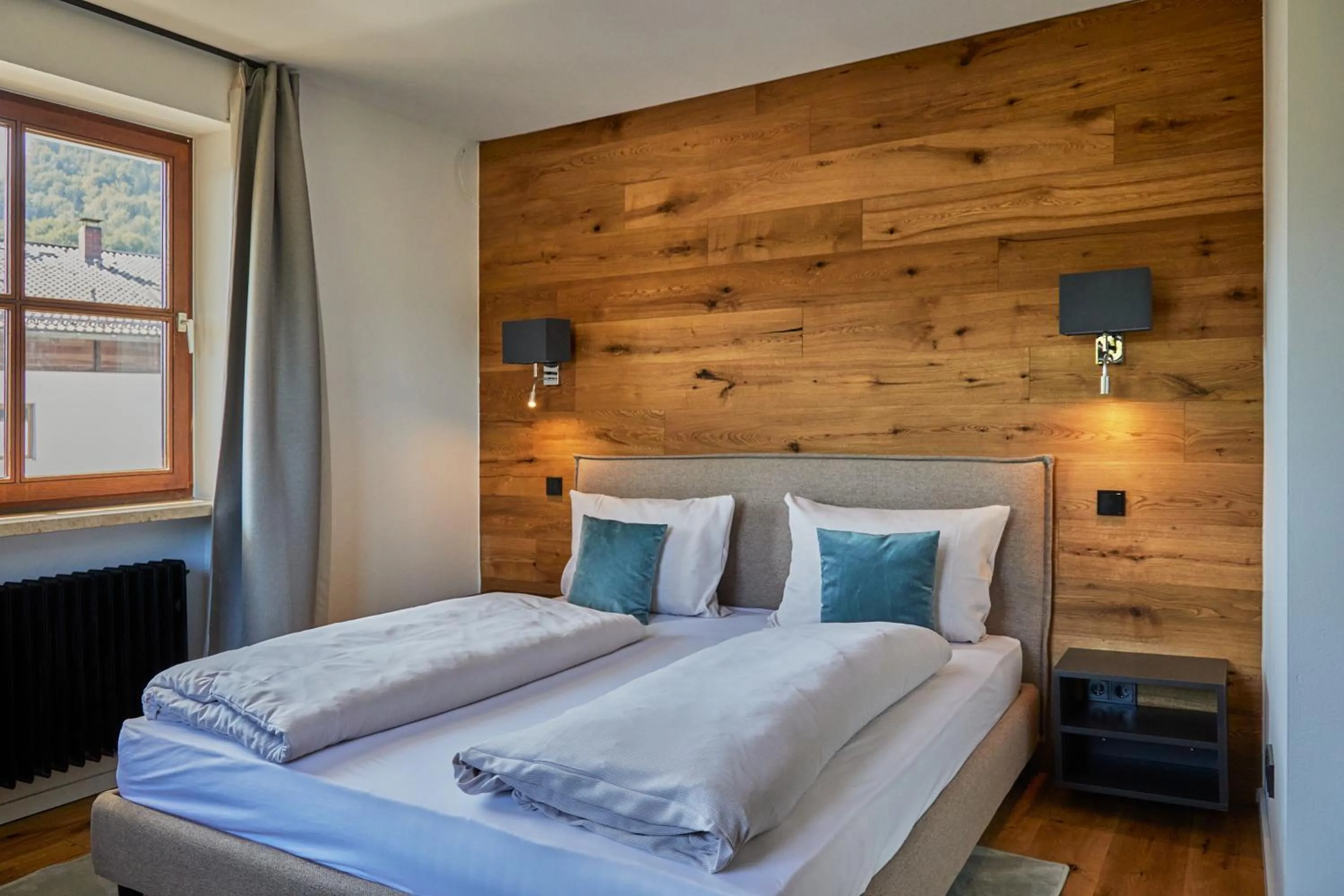 Decorative detail, Bed in Das Lambacher