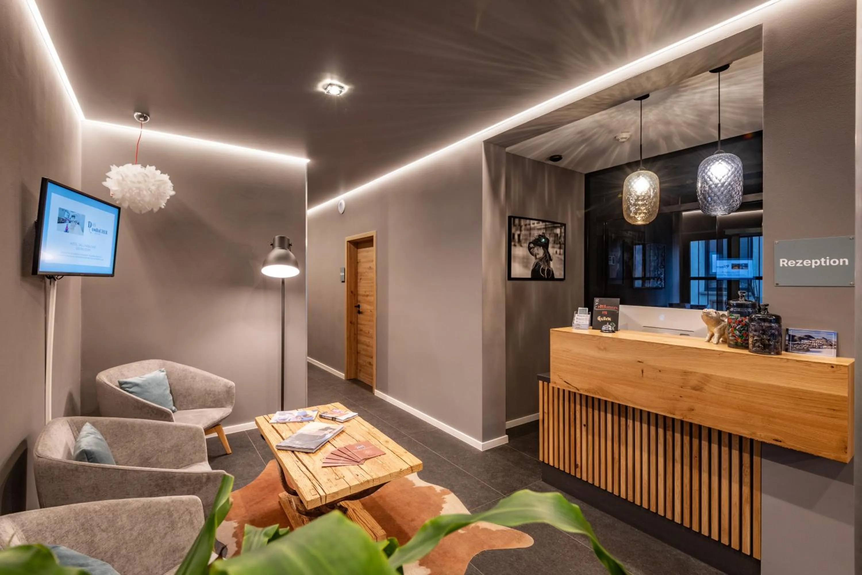 Lobby or reception in Das Lambacher