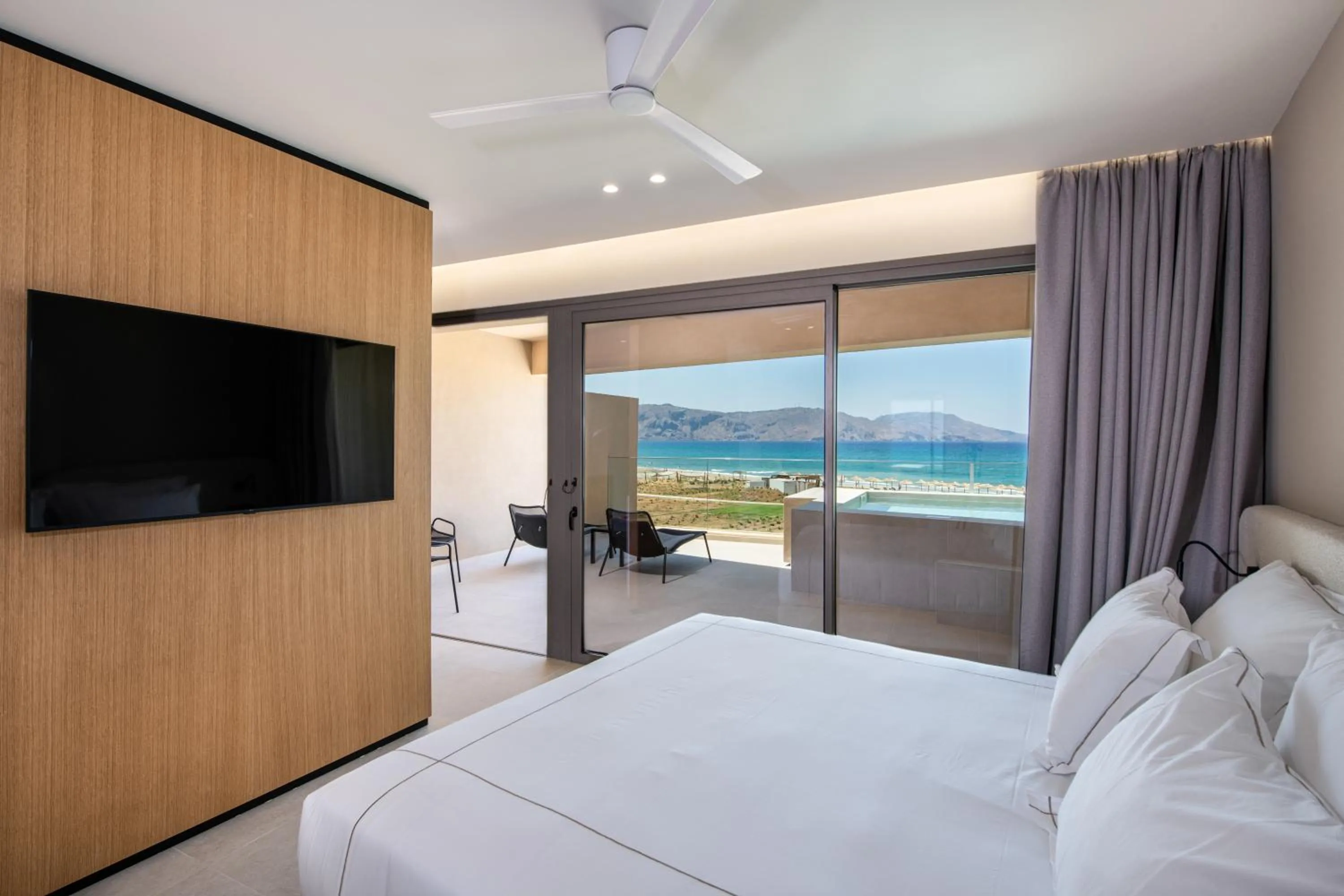 Bedroom, Bed in Ventale Island Breeze Resort