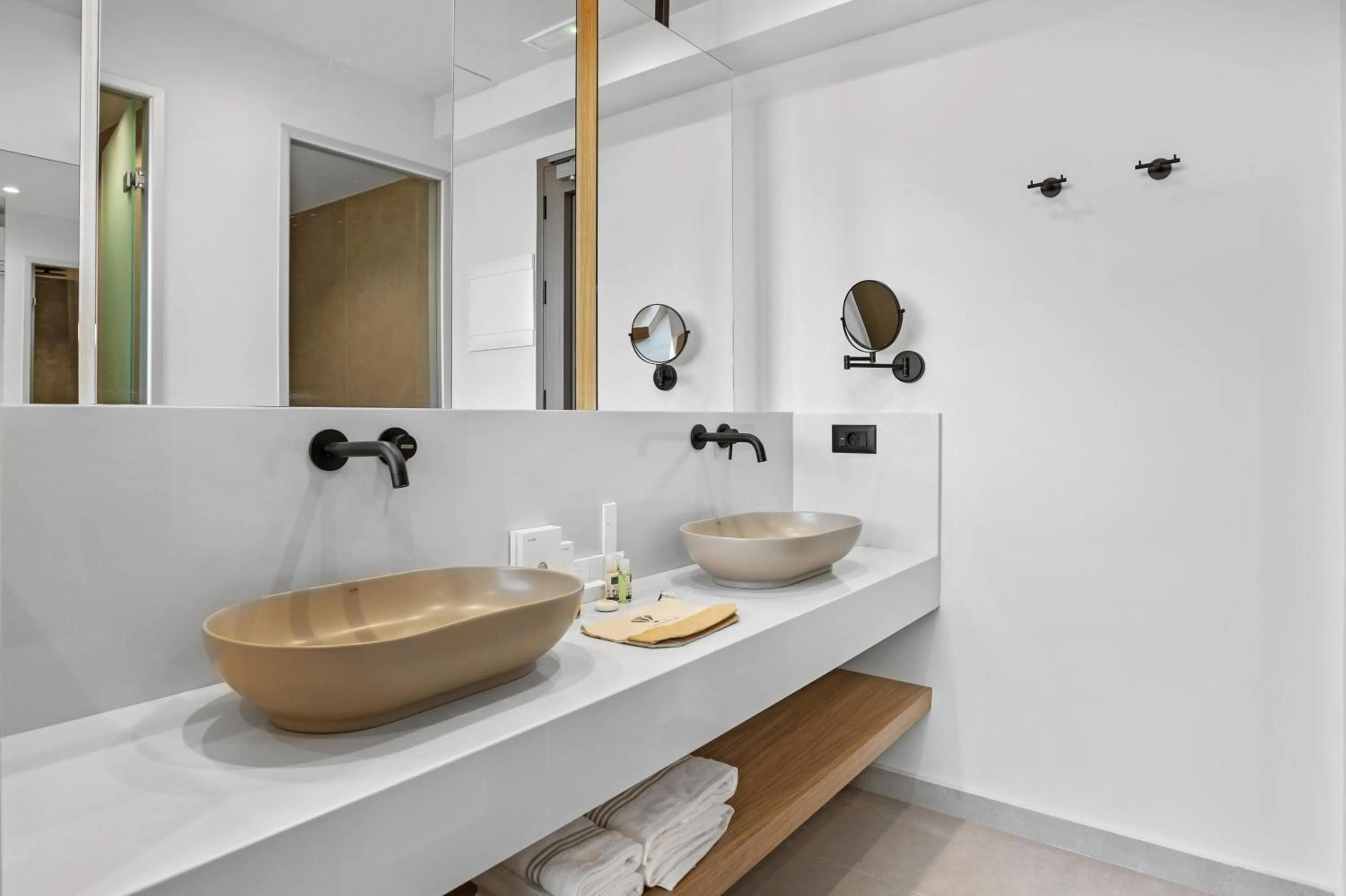 Bathroom in Ventale Island Breeze Resort