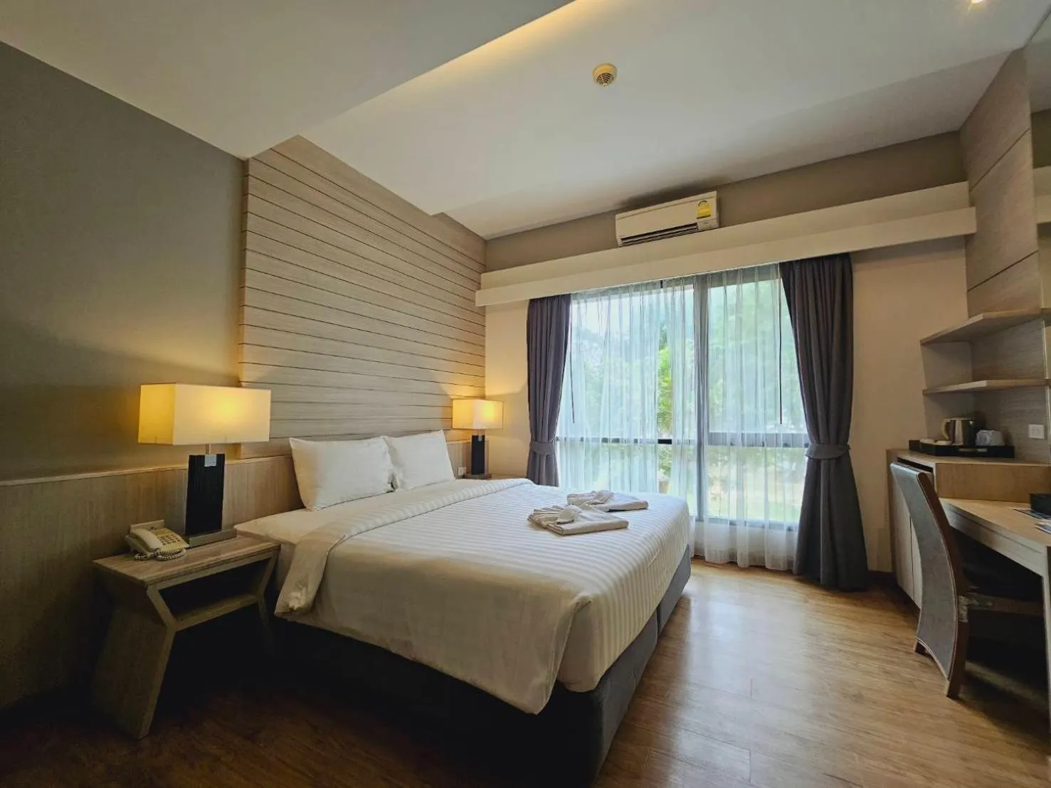 Bedroom, Bed in Du Talay Hotel Koh Chang