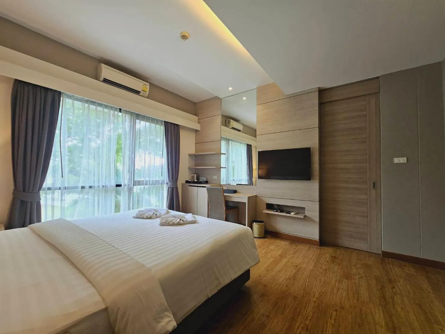 Bedroom, Bed in Du Talay Hotel Koh Chang