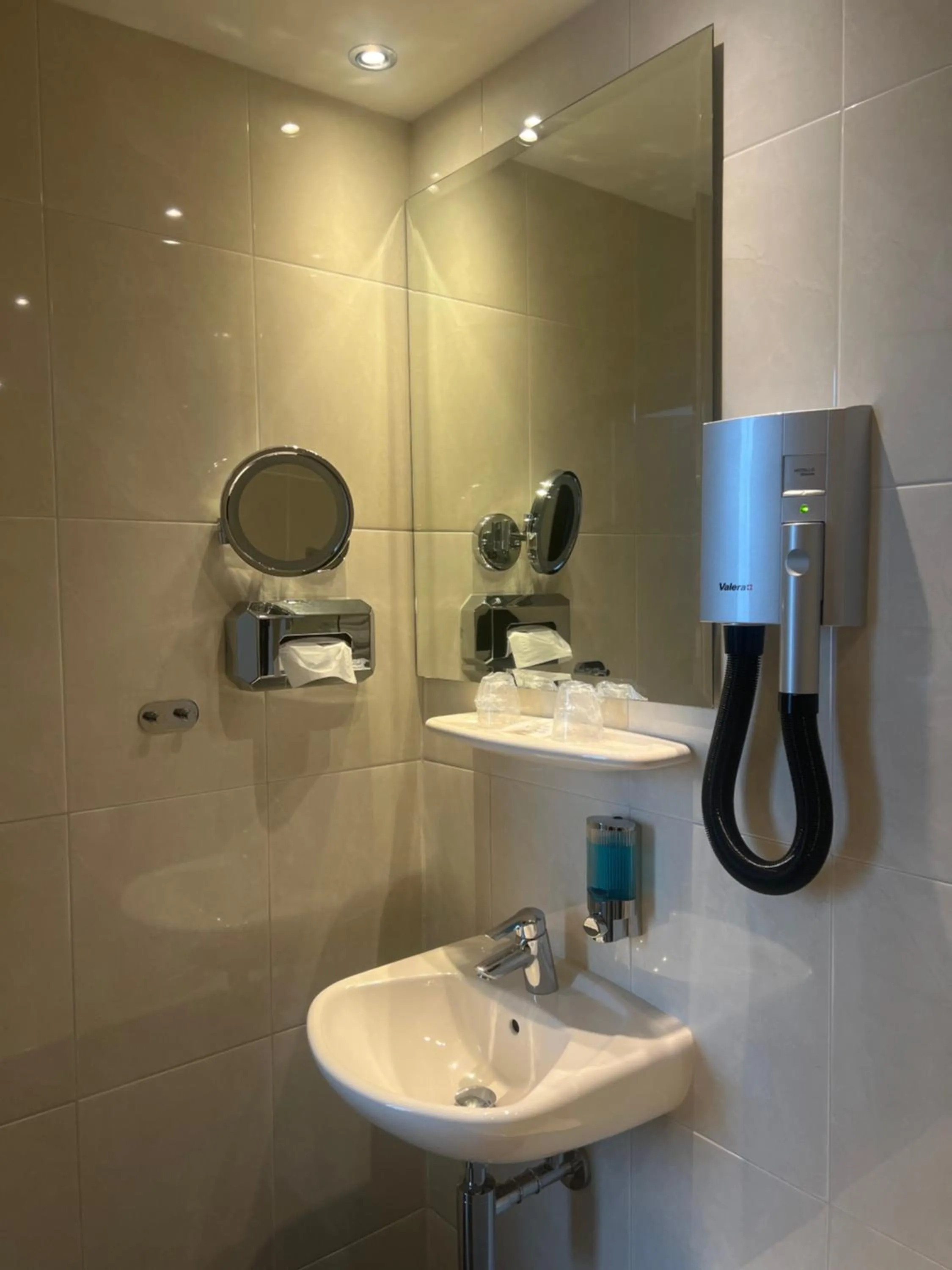 Hotel Le Beau Rivage