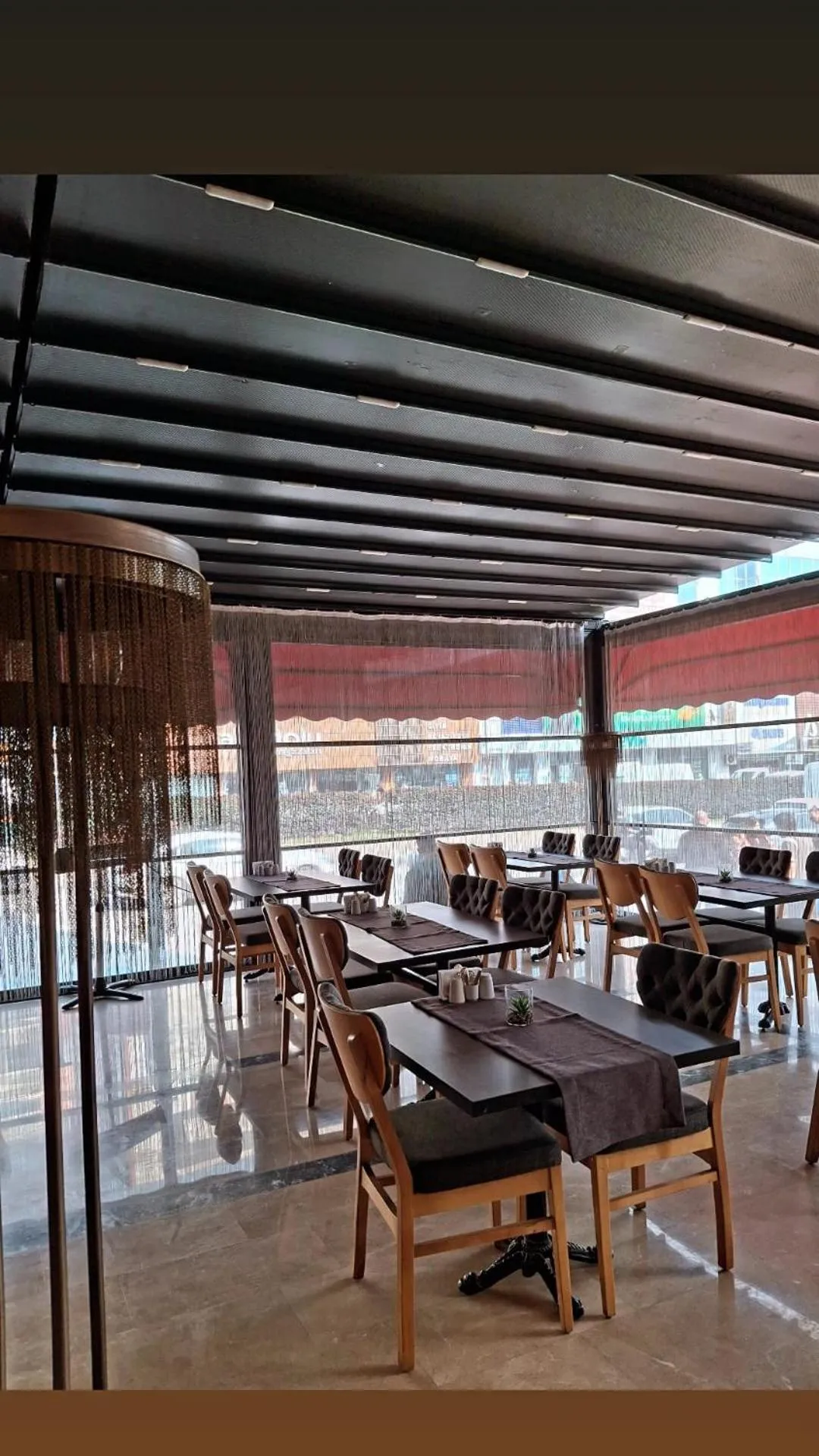 Restaurant/places to eat in DEWY HOTEL