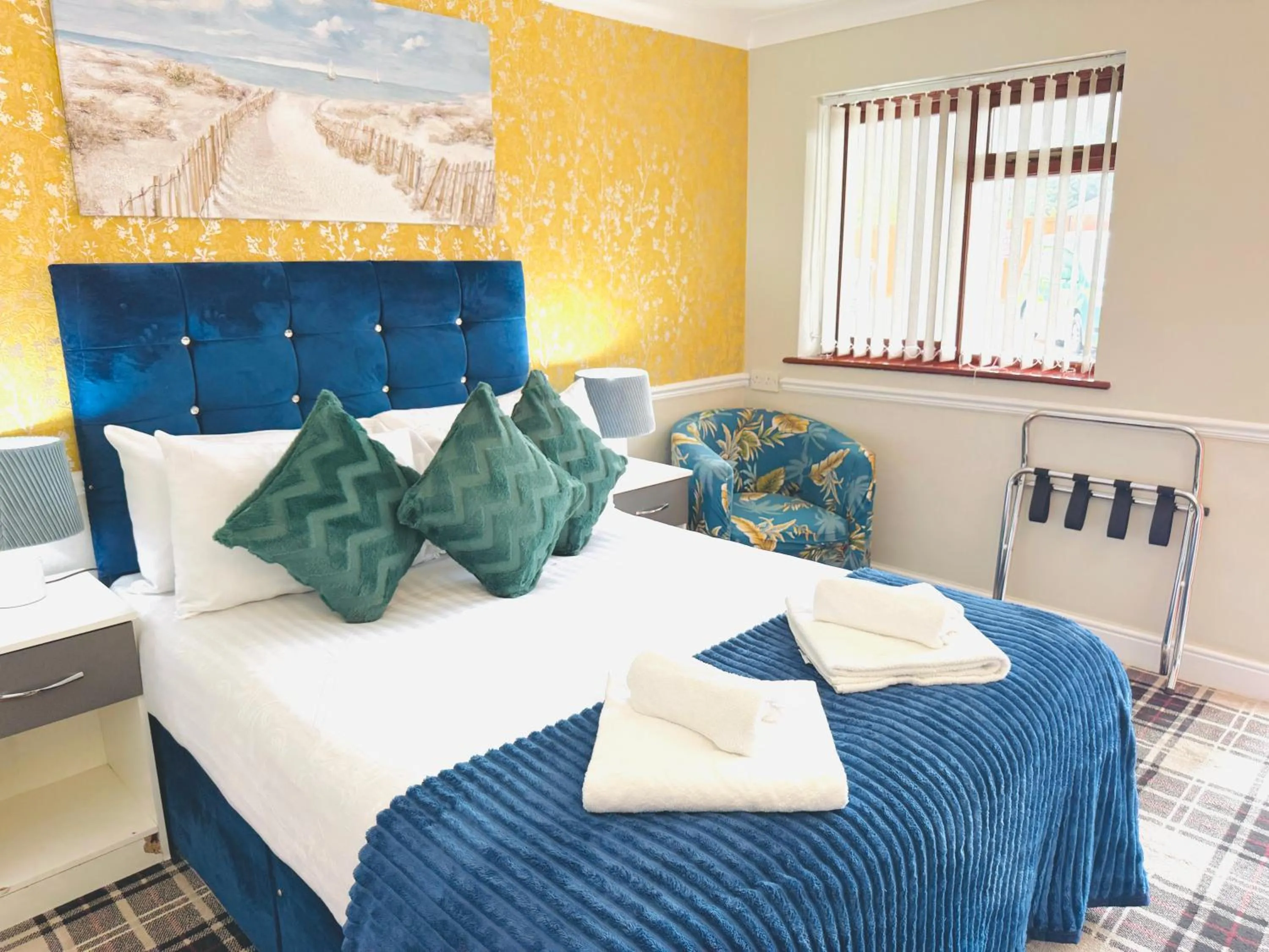 Bed in 4 Sisters Inn