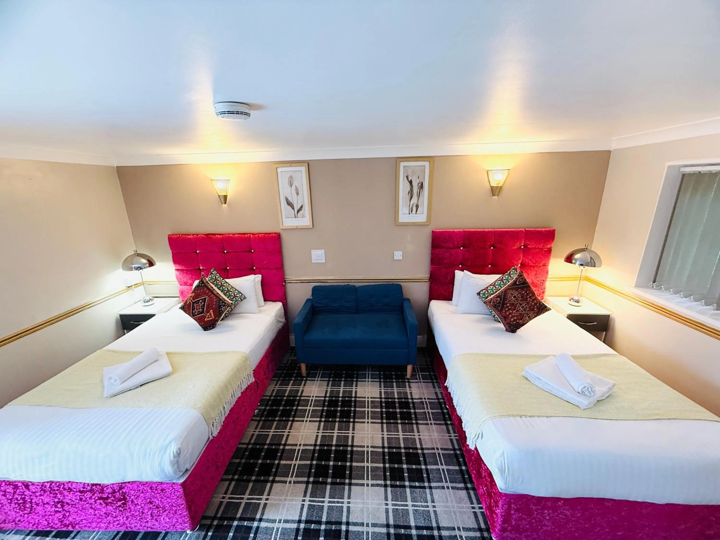 Bed in 4 Sisters Inn