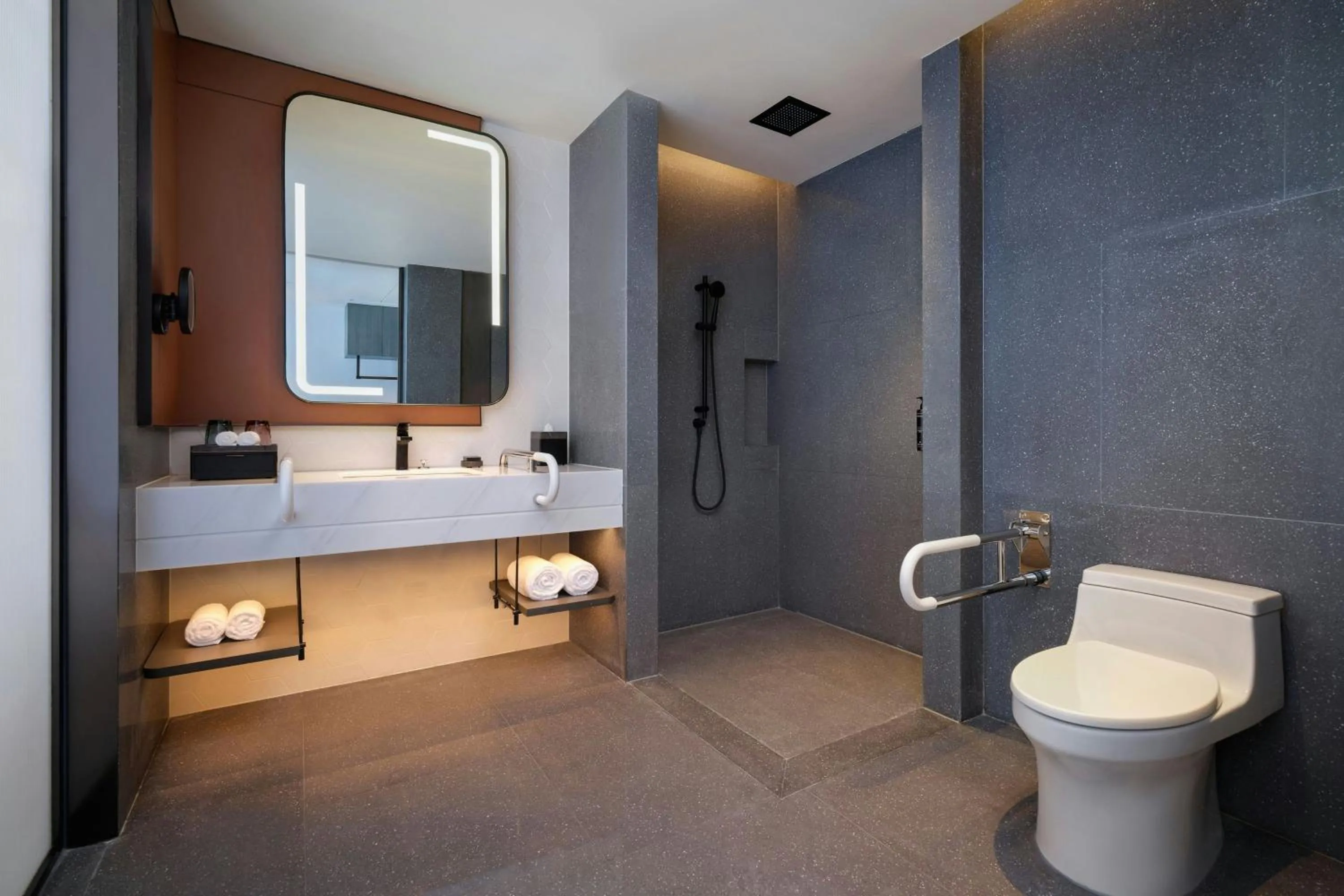 Bathroom in AC Hotel by Marriott Chengdu North