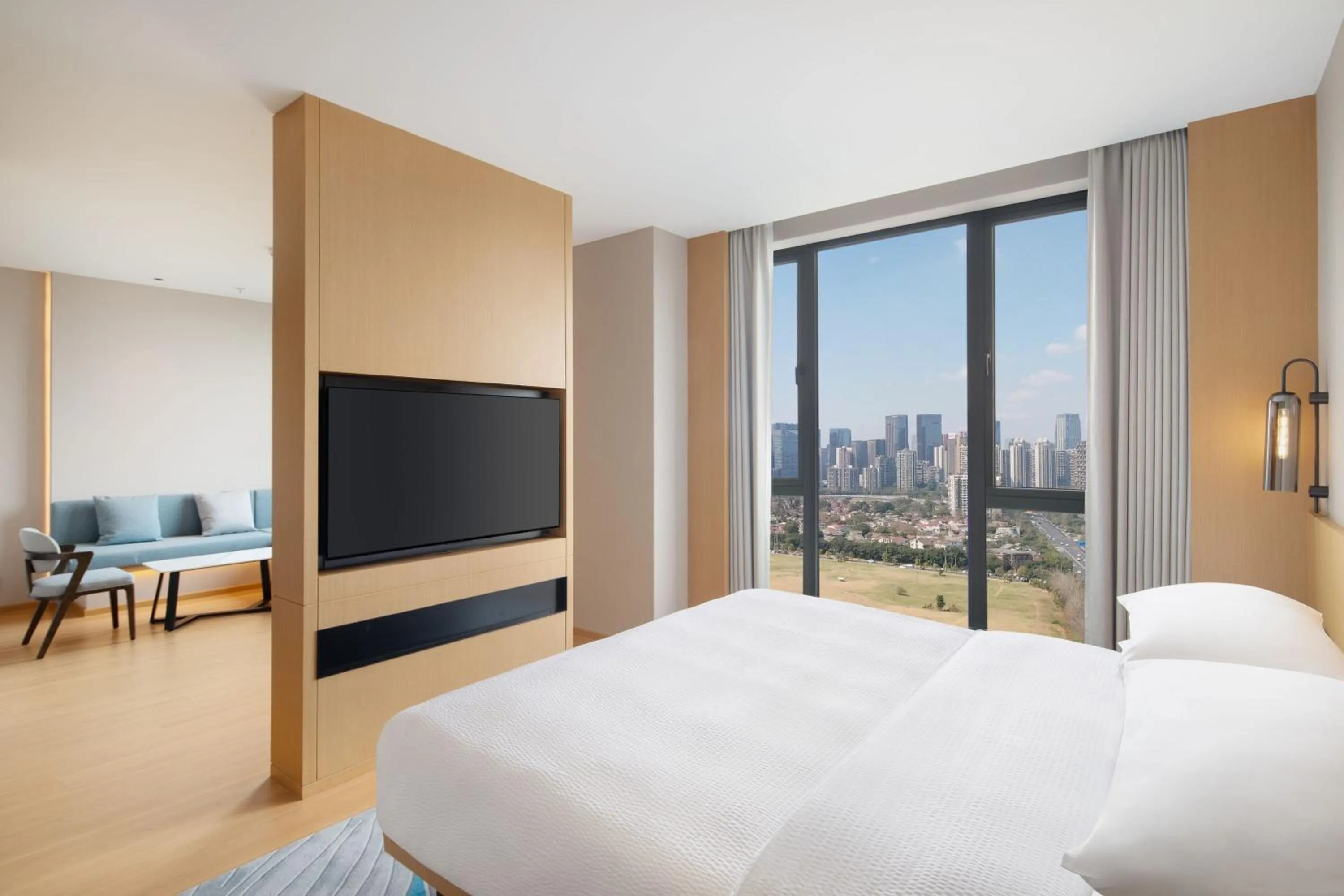 Photo of the whole room, Bed in Fairfield by Marriott Chengdu Hi-Tech Zone