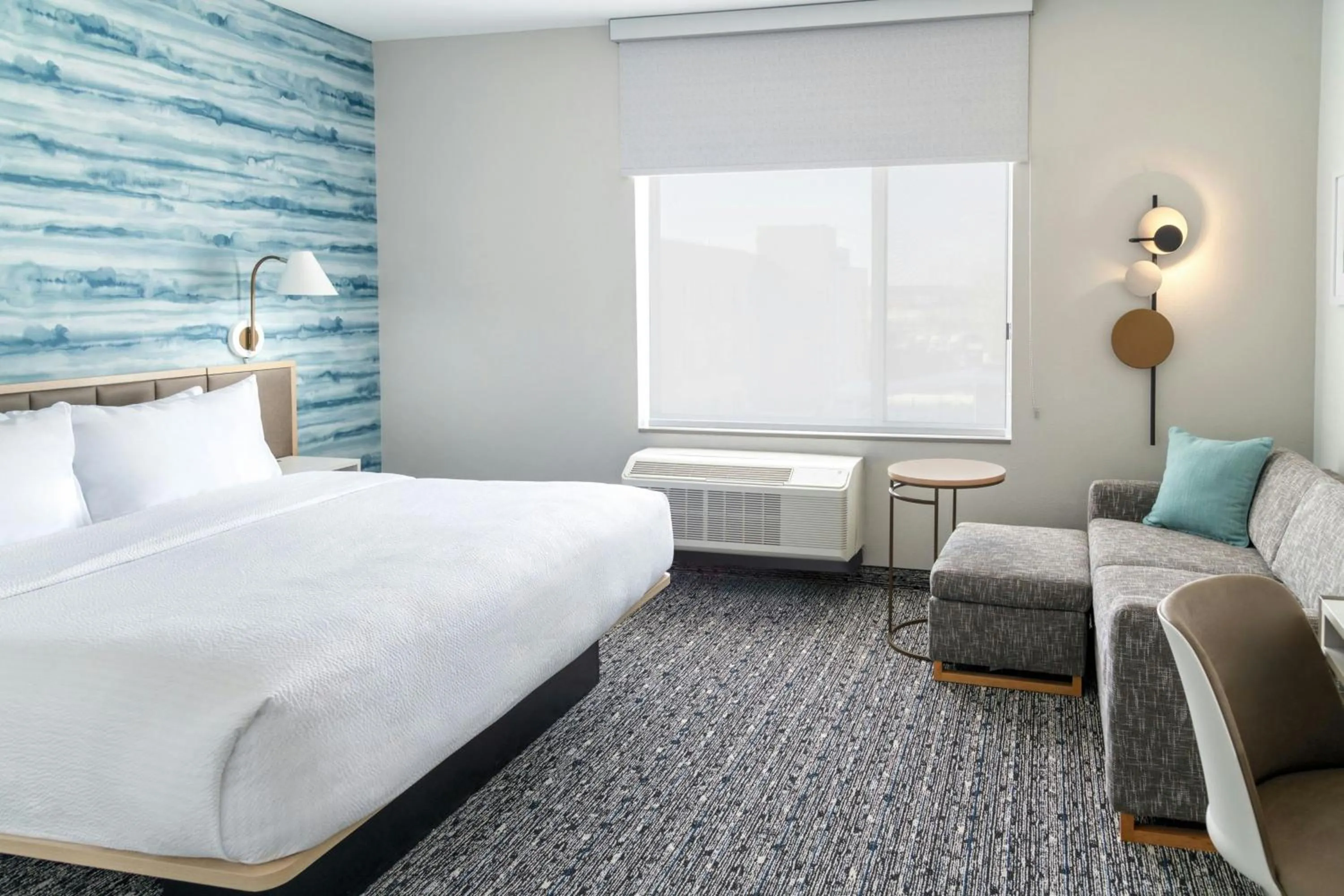 Photo of the whole room, Bed in TownePlace Suites by Marriott Detroit Taylor