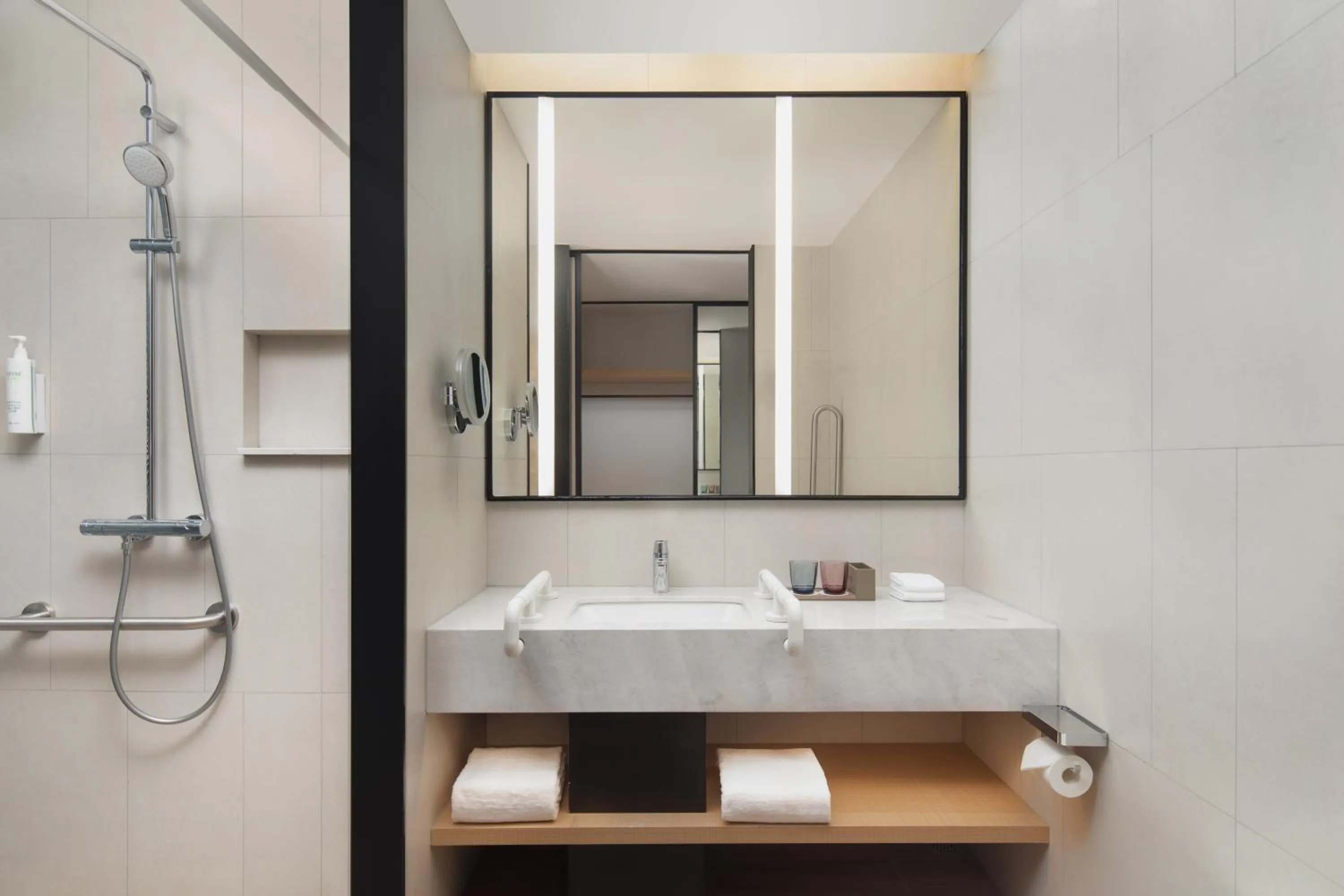 Shower in Fairfield by Marriott Hangzhou Wulin Square, China