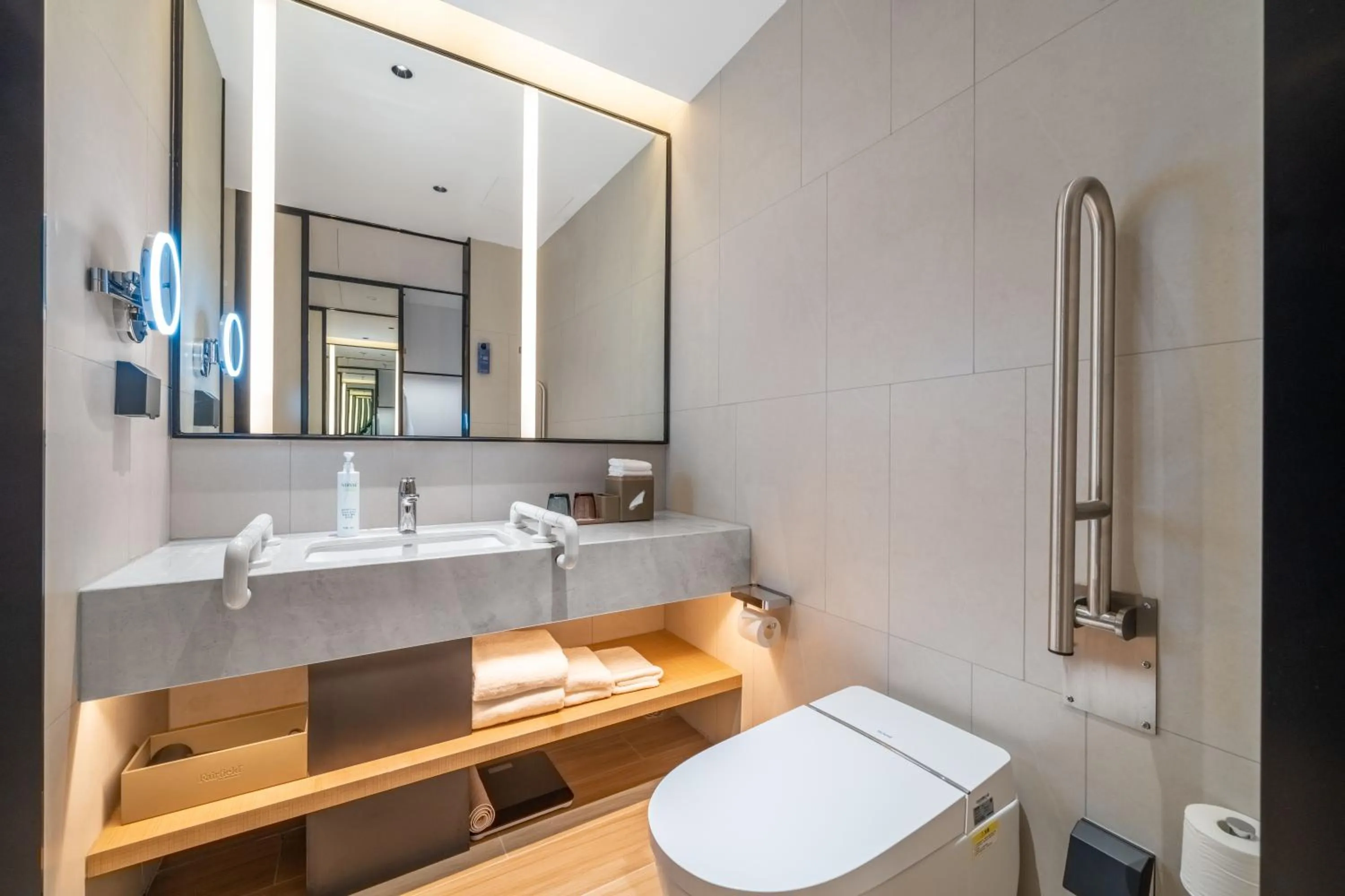 Shower in Fairfield by Marriott Hangzhou Wulin Square, China