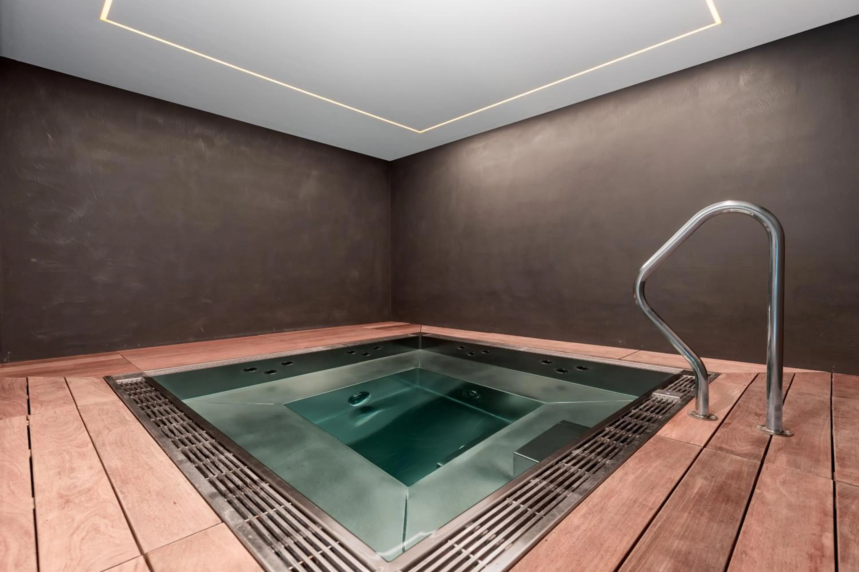 Hot Tub in Aloft Hotel, By Marriott