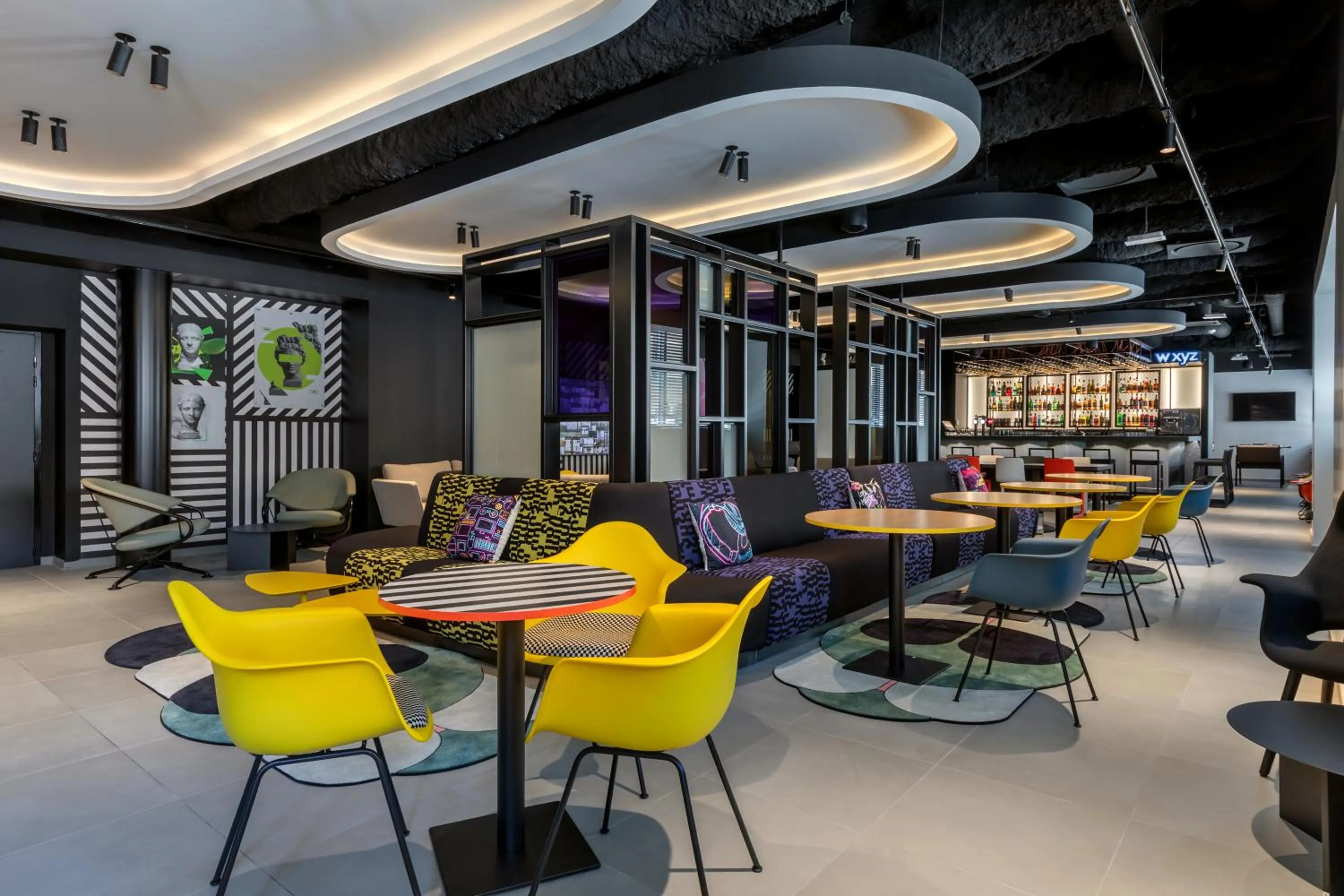Lounge or bar in Aloft Hotel, By Marriott