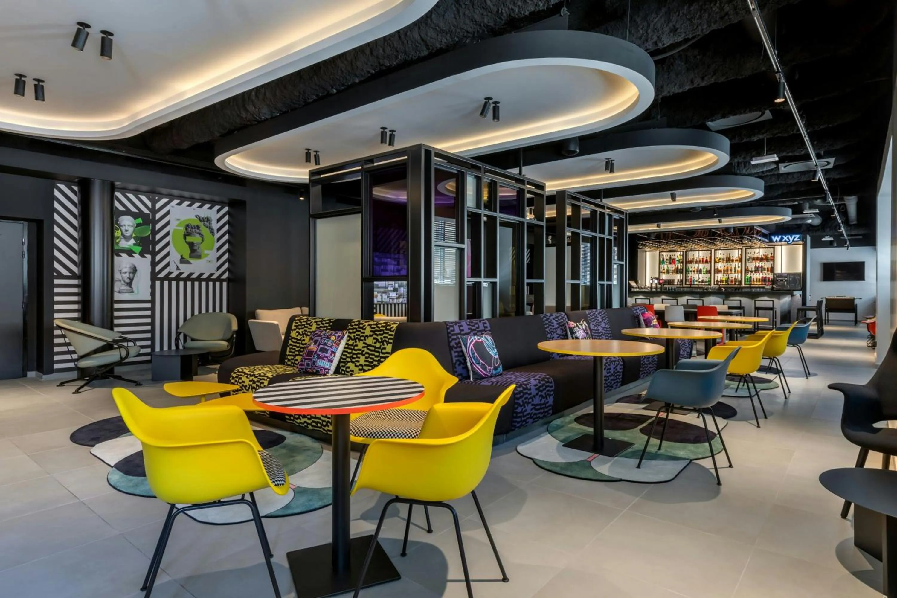 Lounge or bar in Aloft Hotel, By Marriott