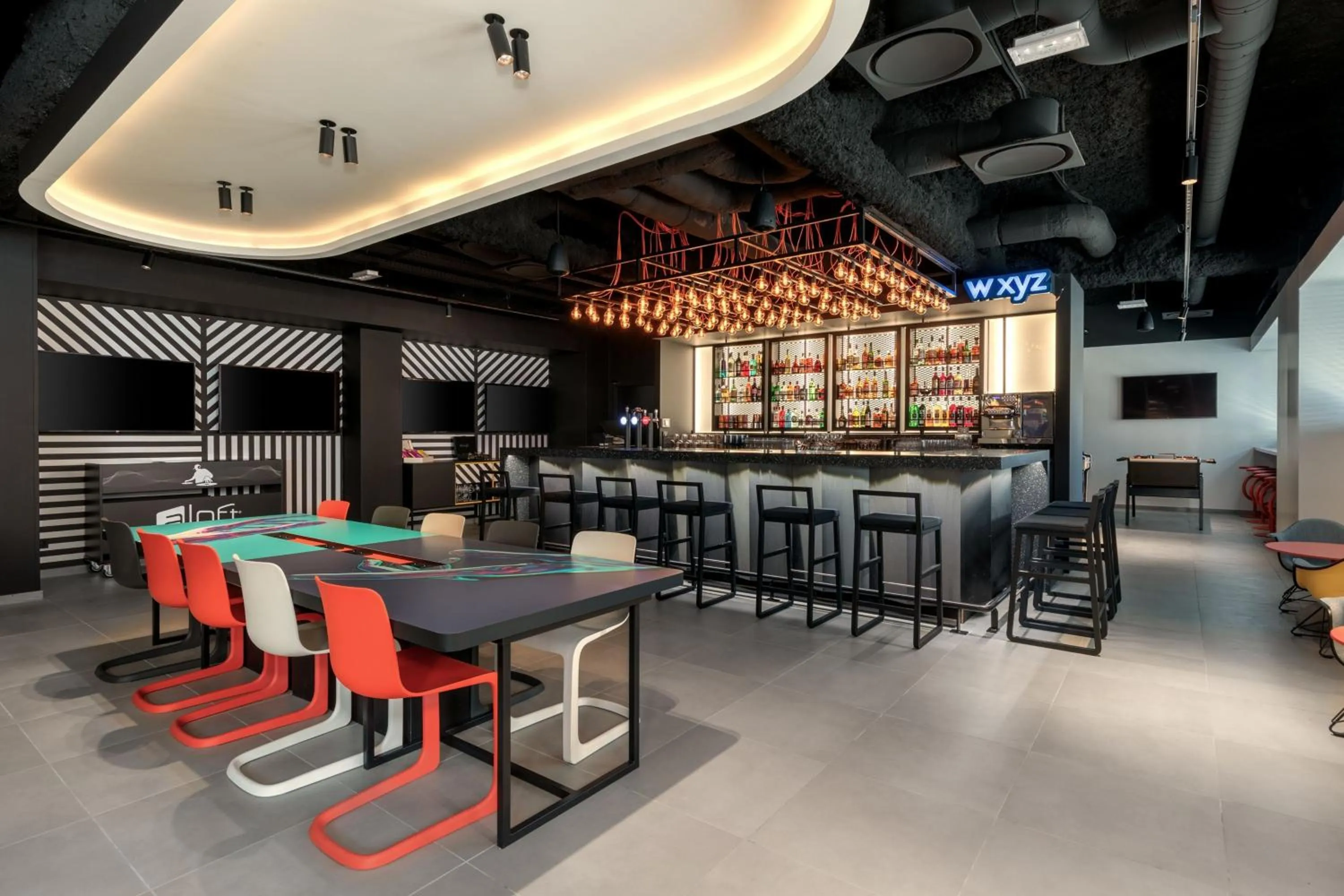 Lounge or bar in Aloft Hotel, By Marriott