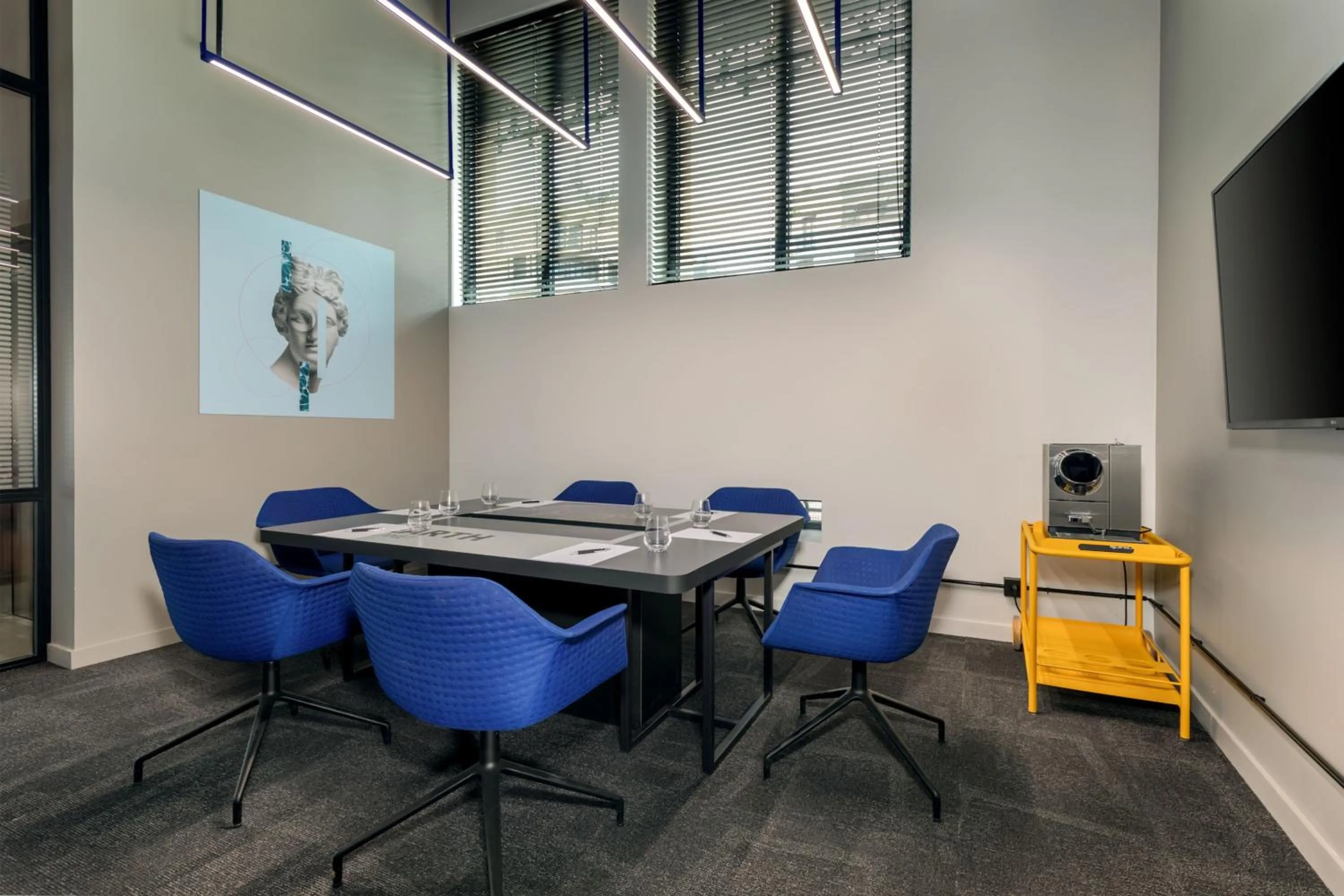 Business facilities in Aloft Hotel, By Marriott