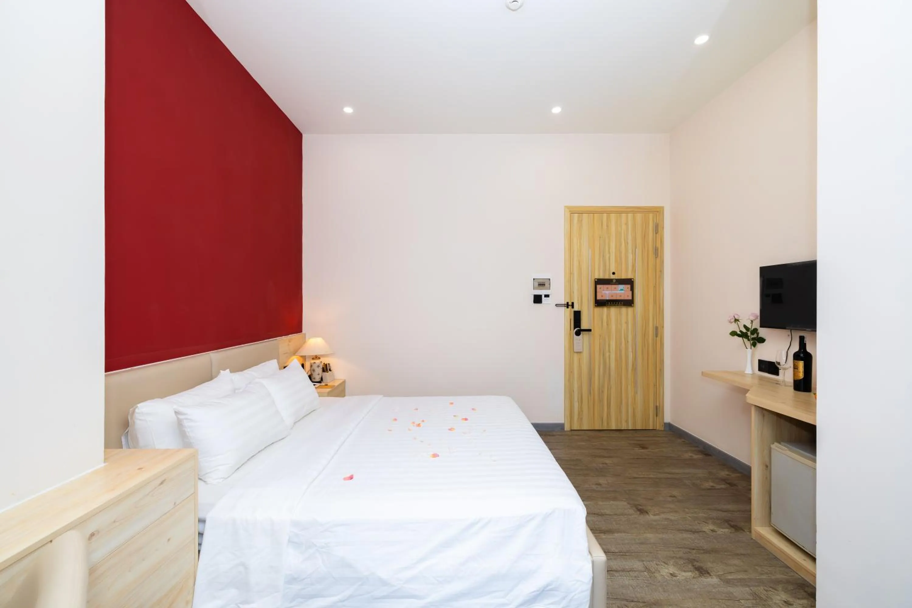 Communal lounge/ TV room, Bed in Khách sạn Phước Lộc Thọ 2 - 福禄寿