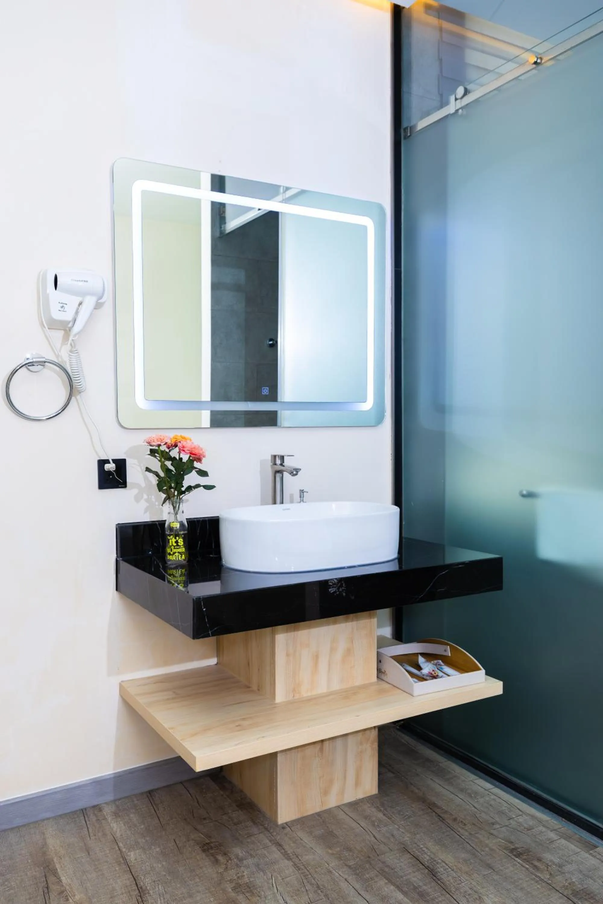 Shower in Khách sạn Phước Lộc Thọ 2 - 福禄寿