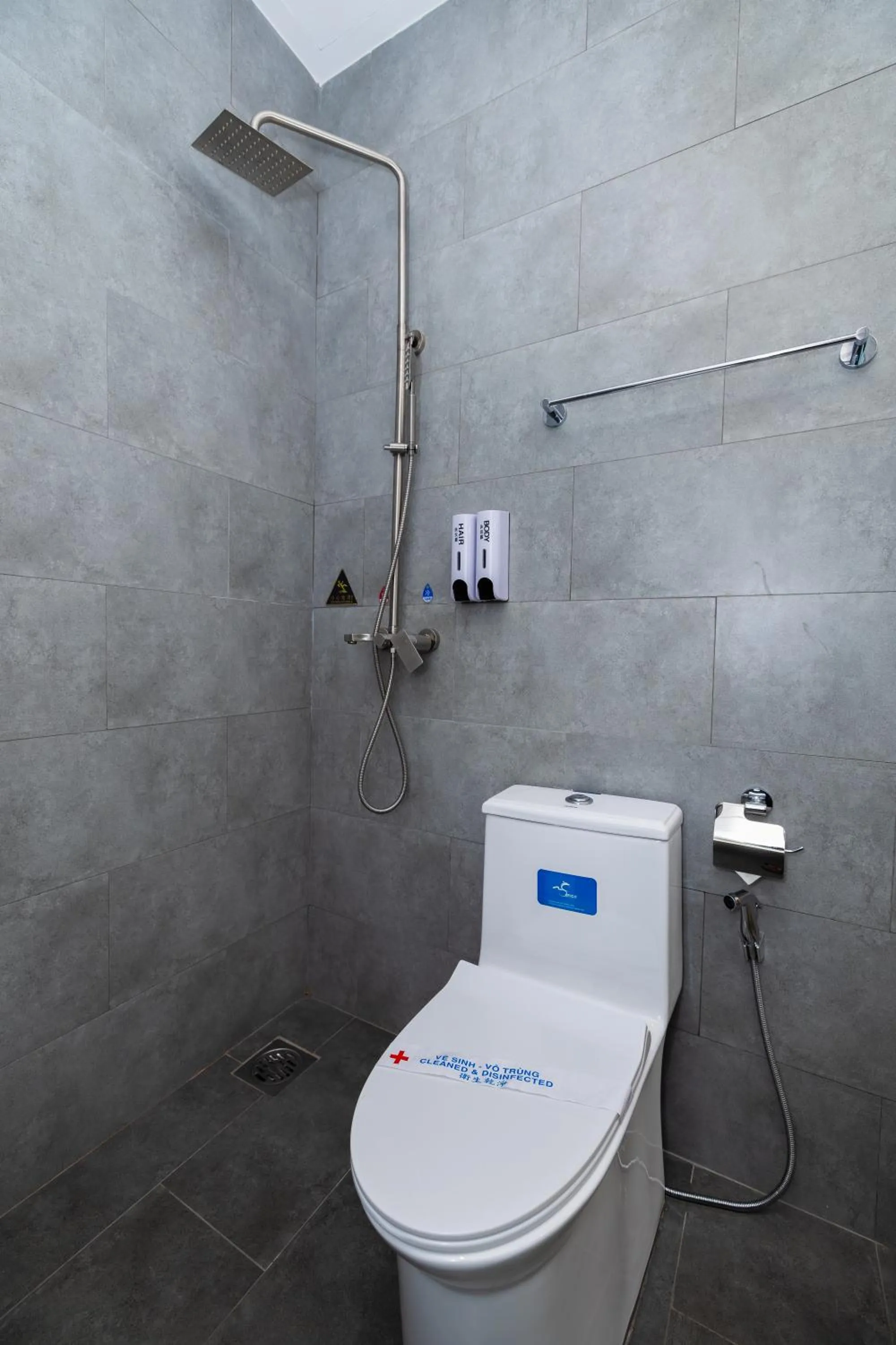 Shower in Khách sạn Phước Lộc Thọ 2 - 福禄寿