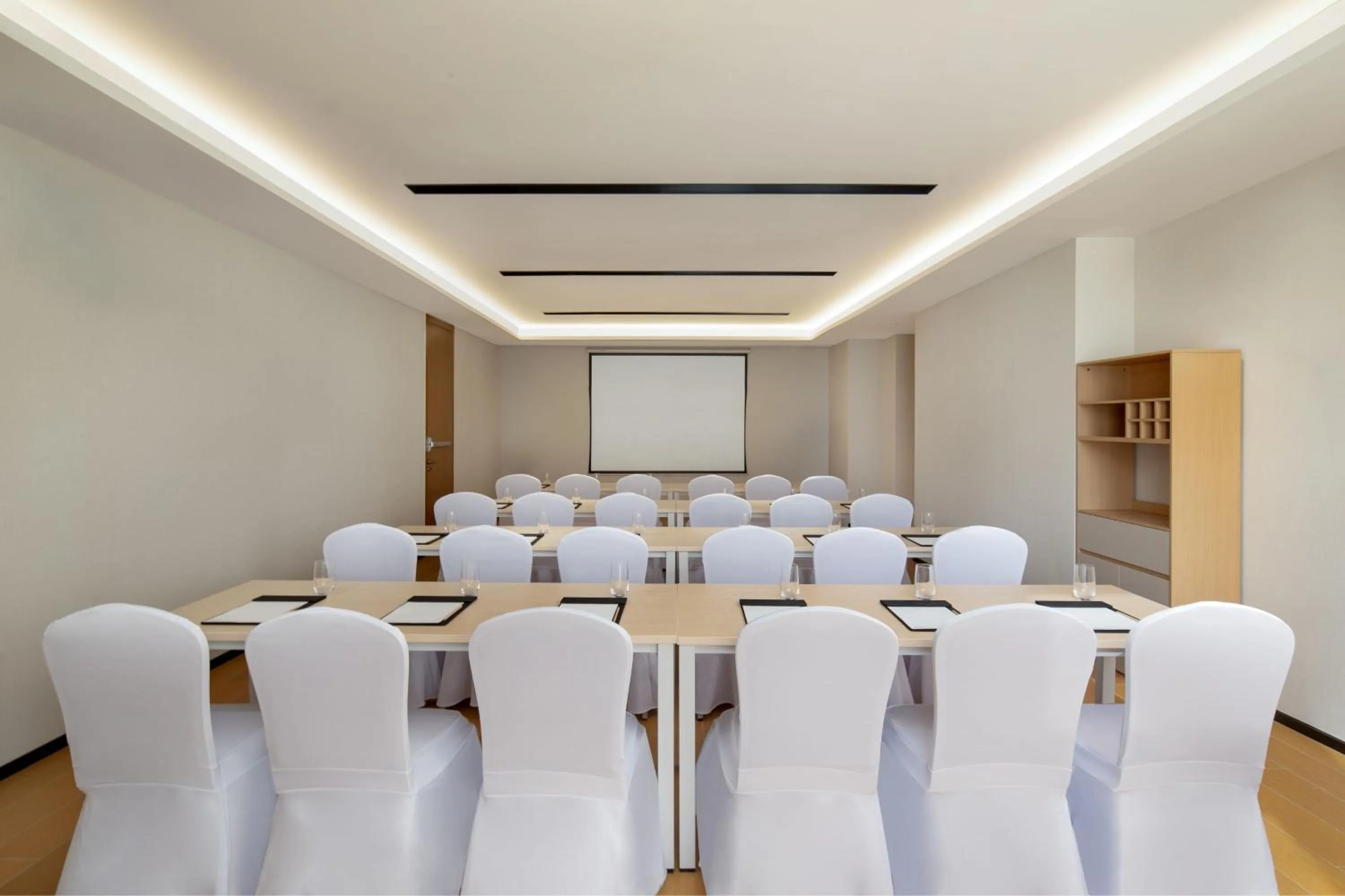 Meeting/conference room in Fairfield by Marriott Shanghai Pudong South
