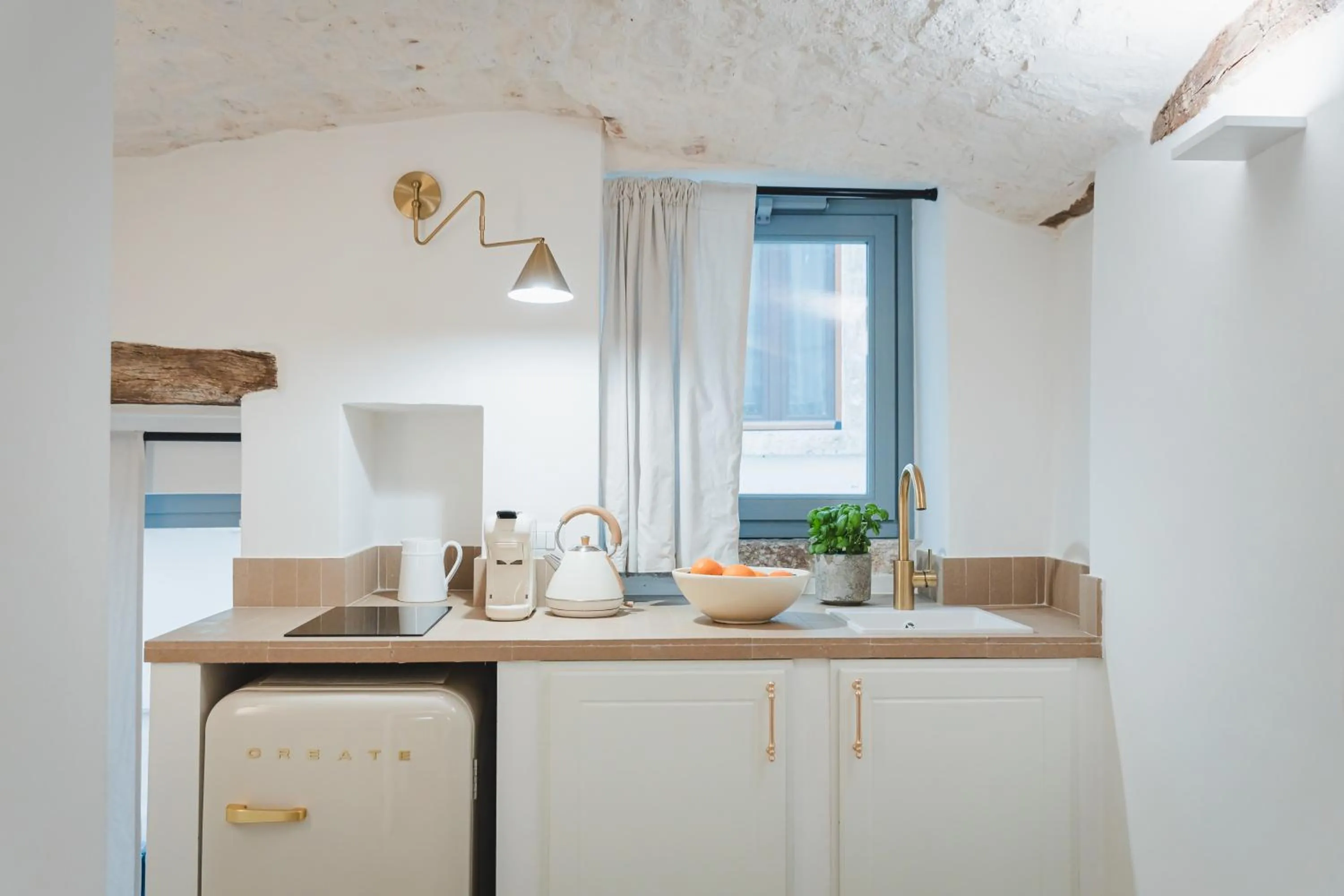 Kitchen or kitchenette in Dimore Bianche Santa Chiara