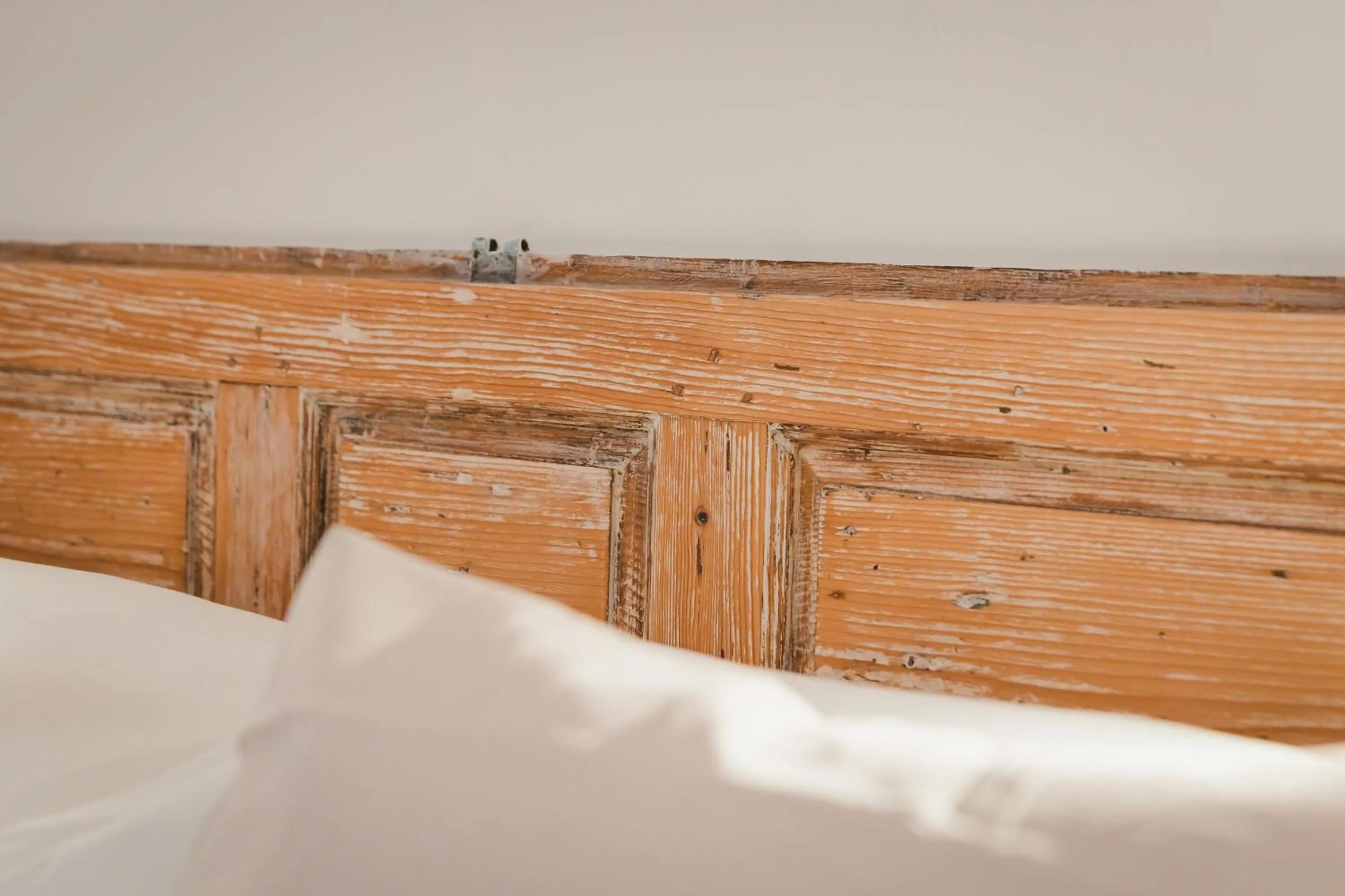 Decorative detail, Bed in Dimore Bianche Santa Chiara