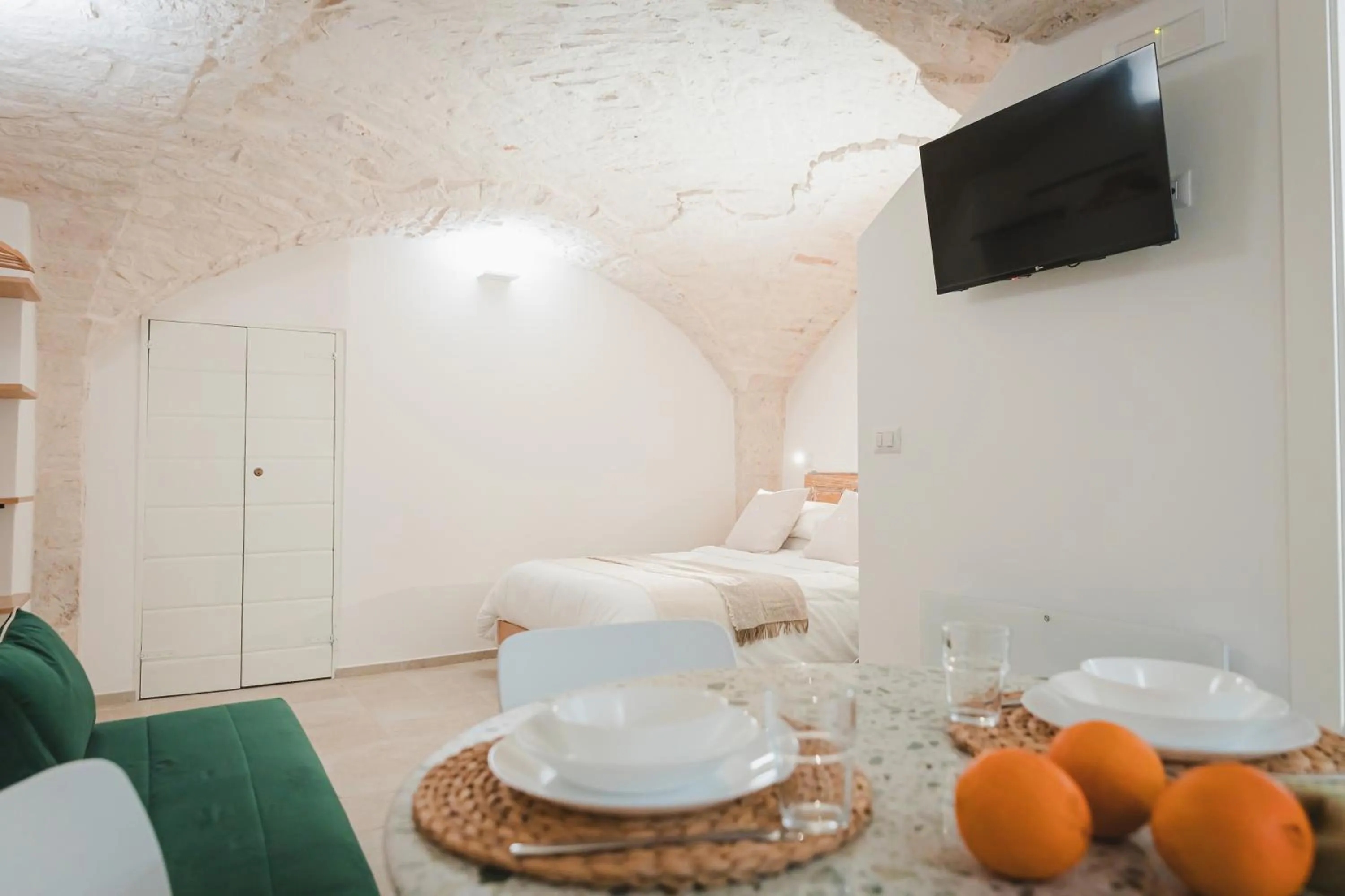 TV and multimedia, Bed in Dimore Bianche Santa Chiara