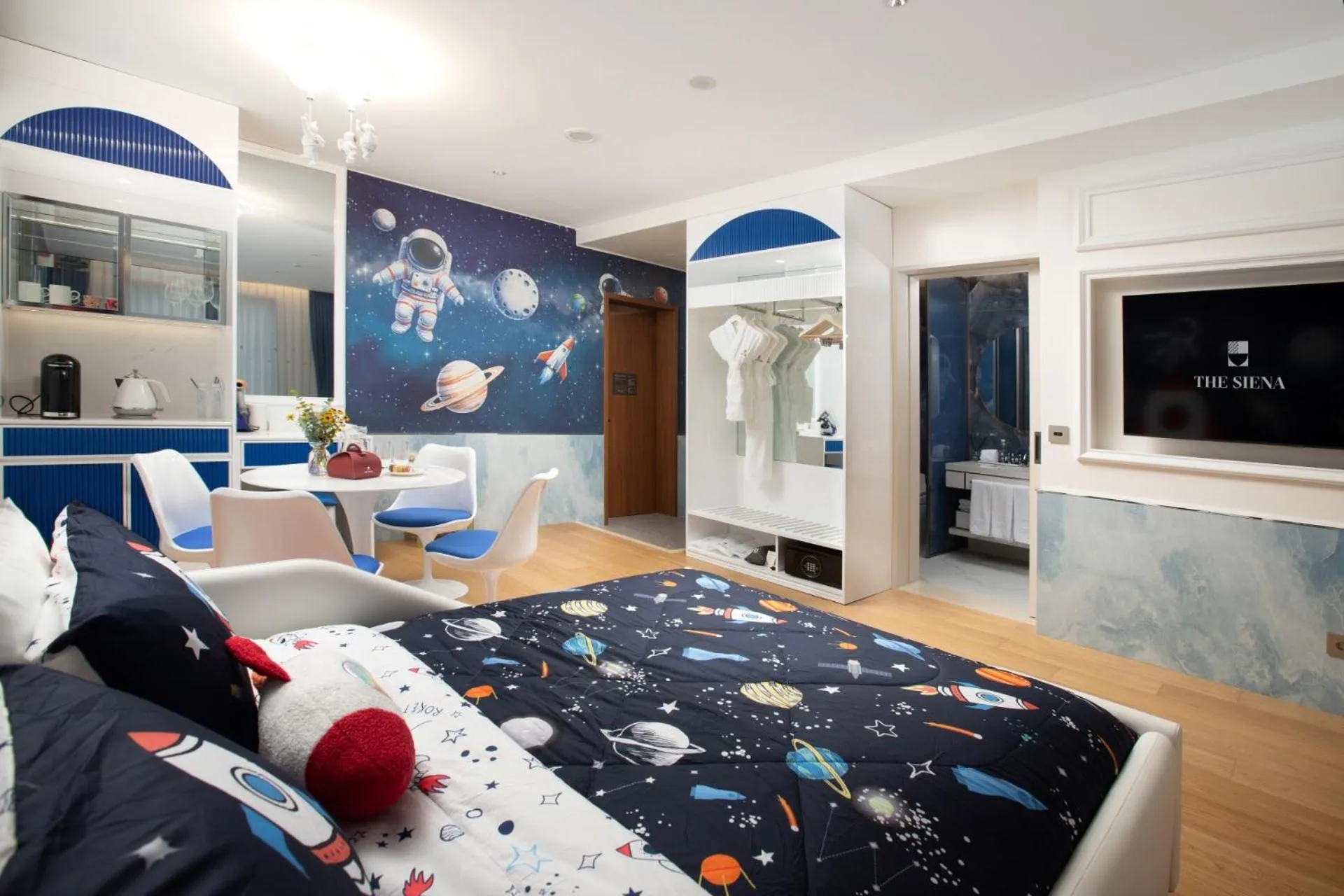 Bed in The Siena PRIMO