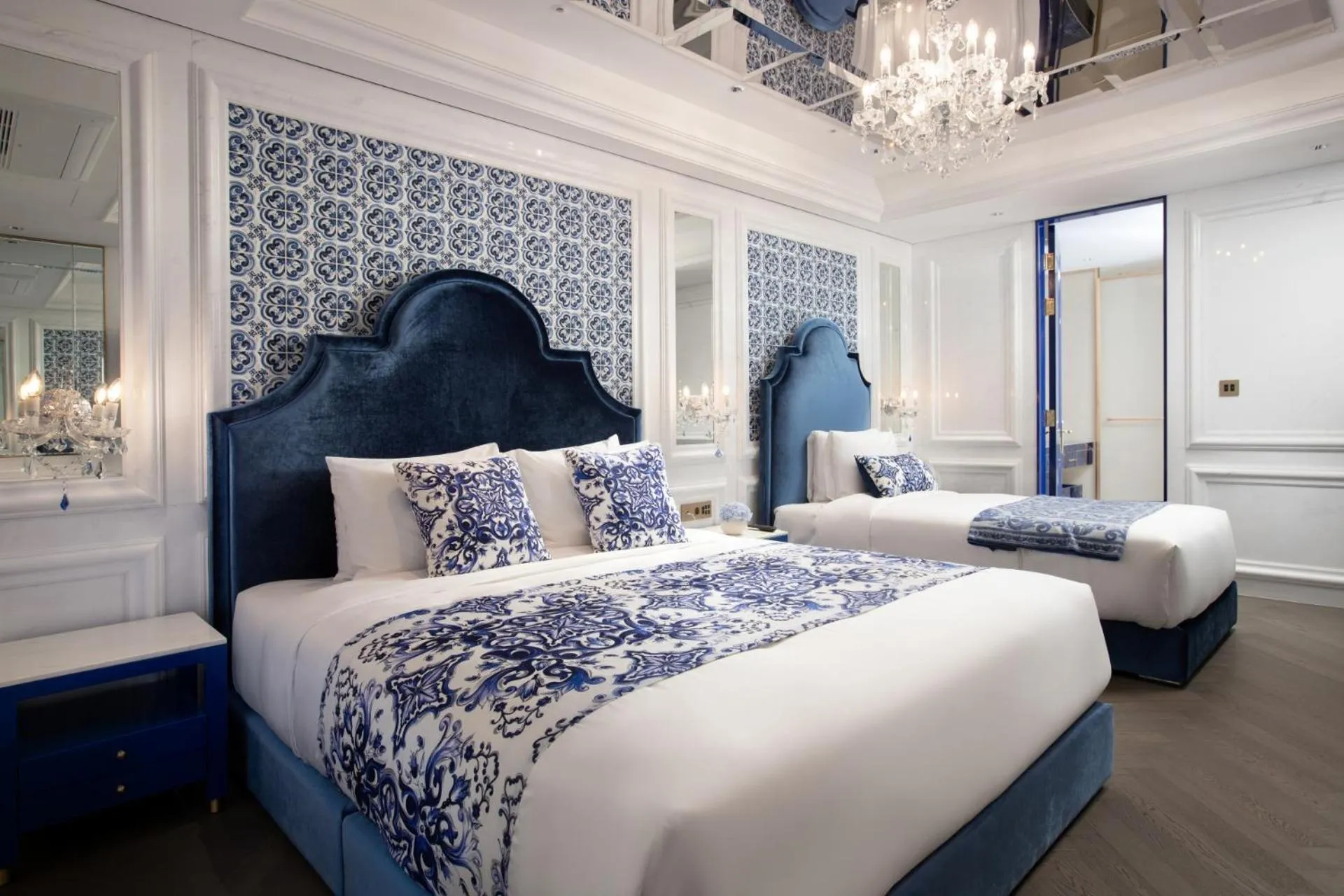 Bed in The Siena PRIMO