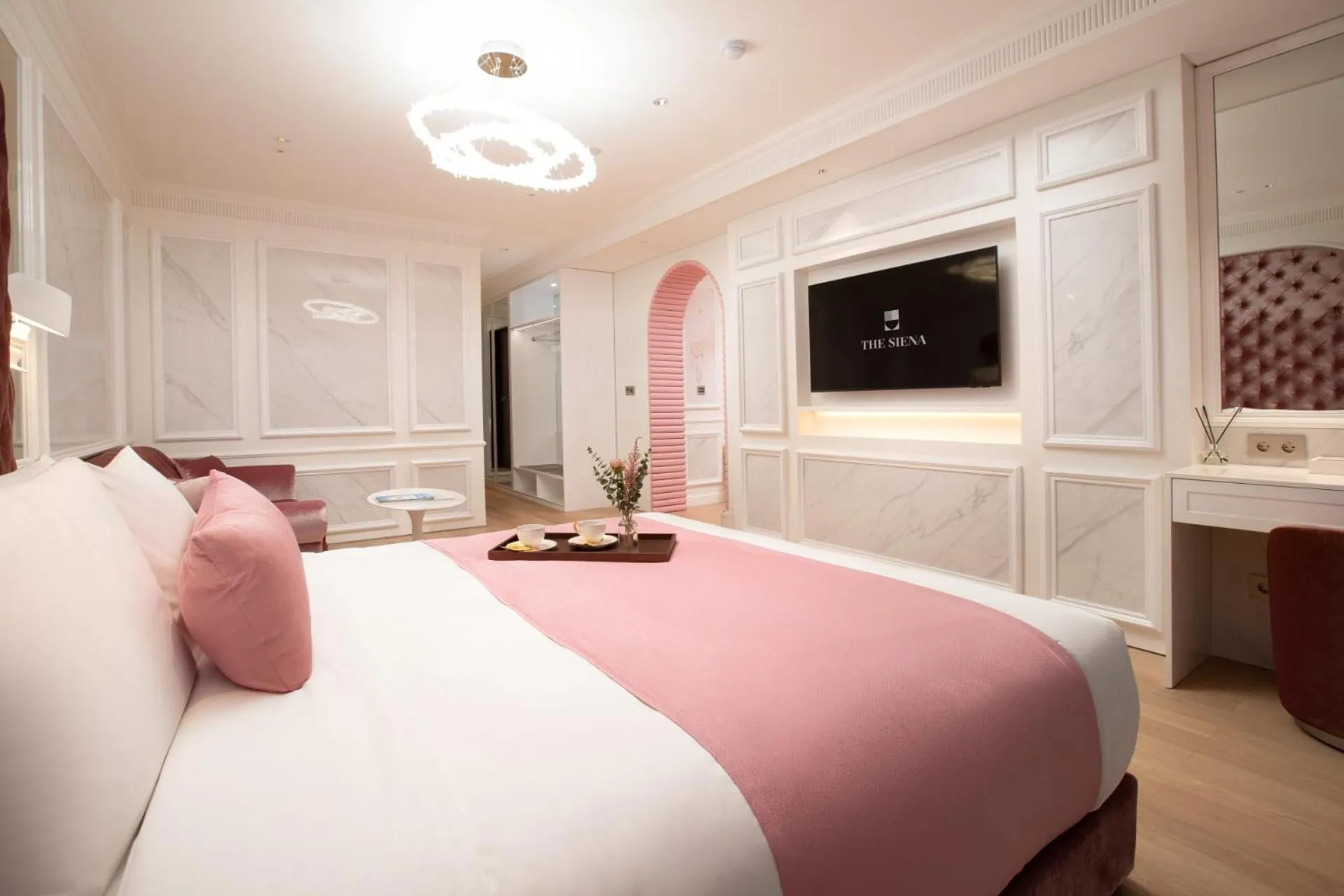 Bed in The Siena PRIMO