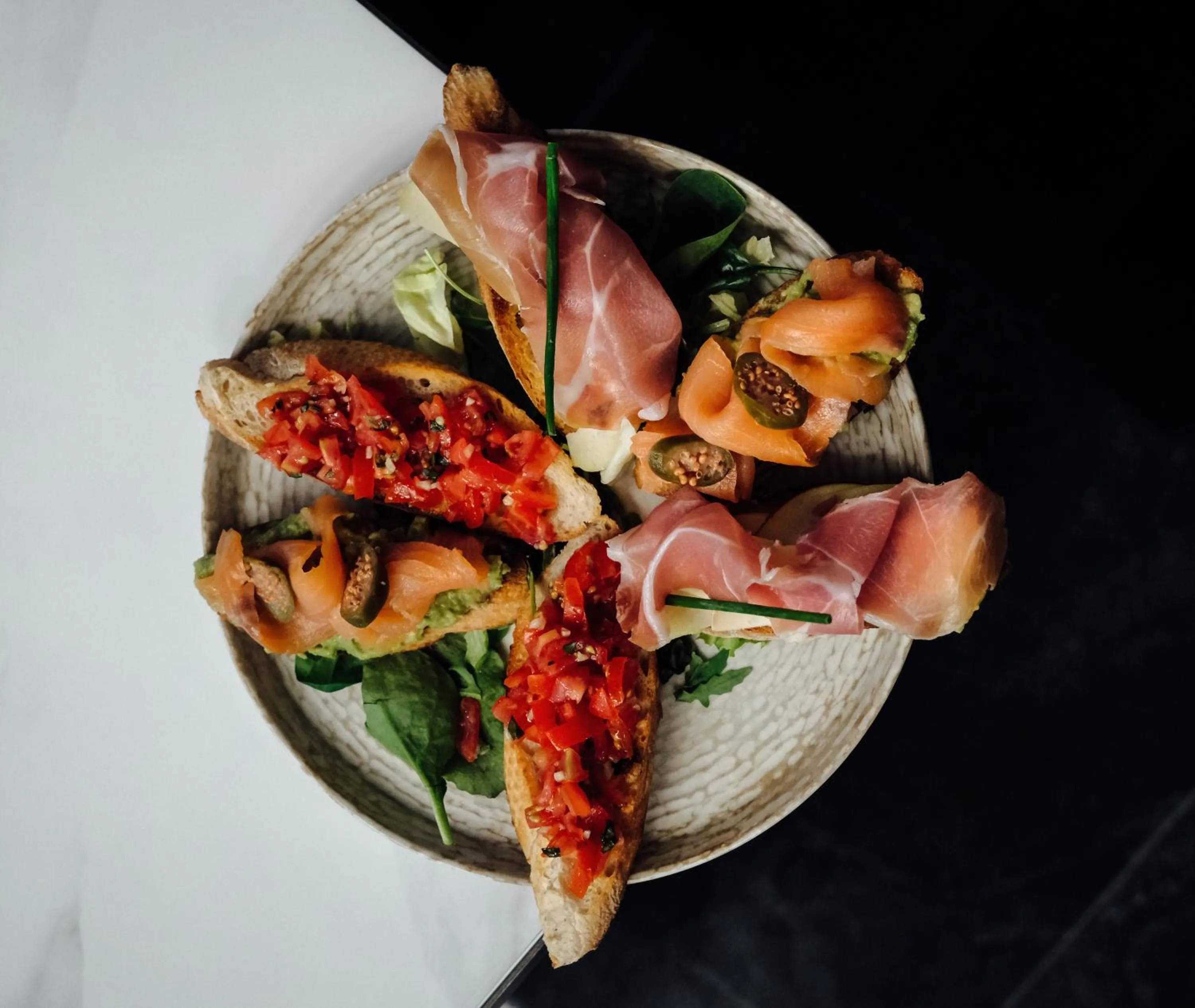 Restaurant/places to eat in Panoramic Mamaia Hotel