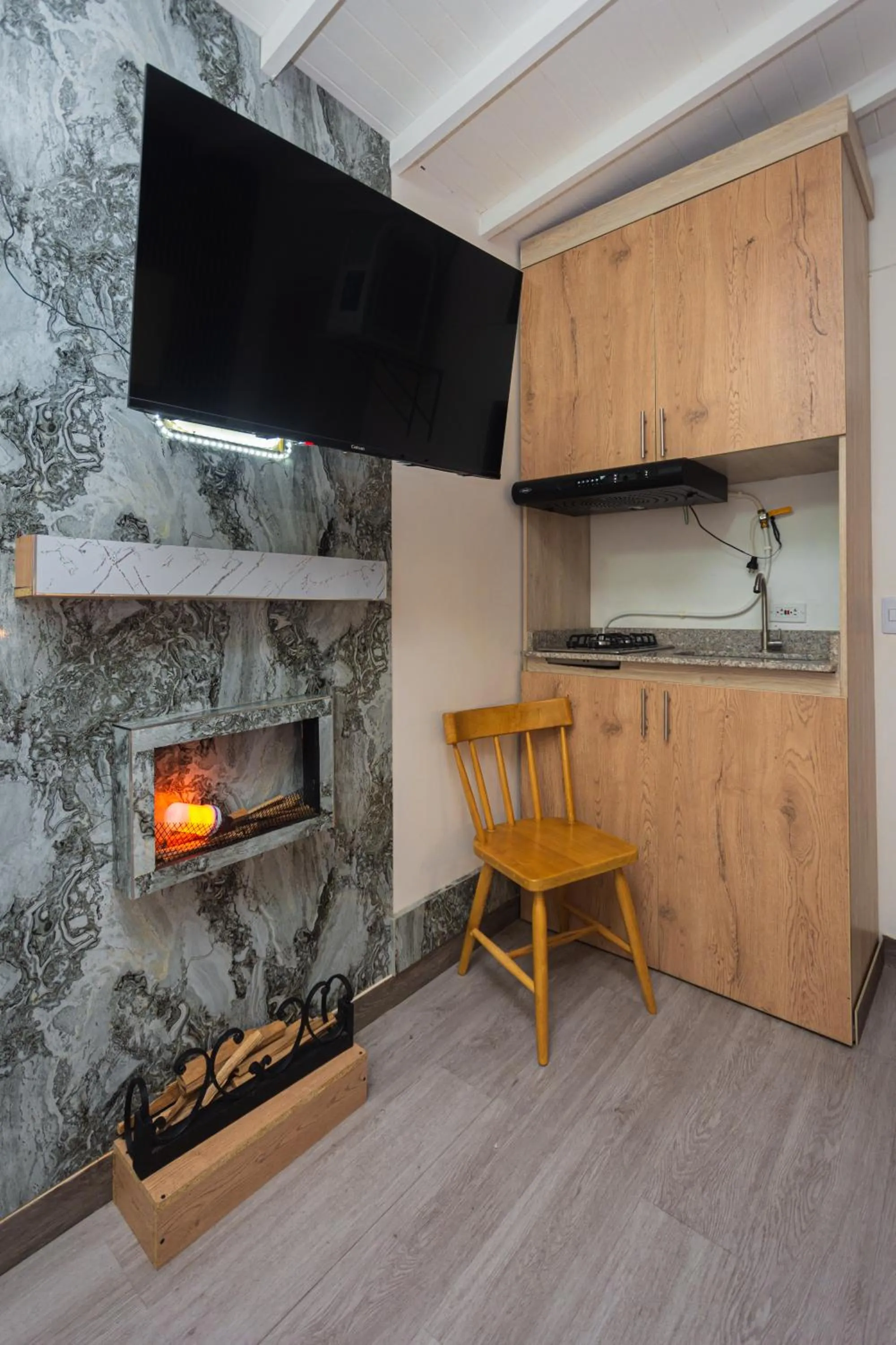 TV and multimedia in Hotel Lares 70 Laureles