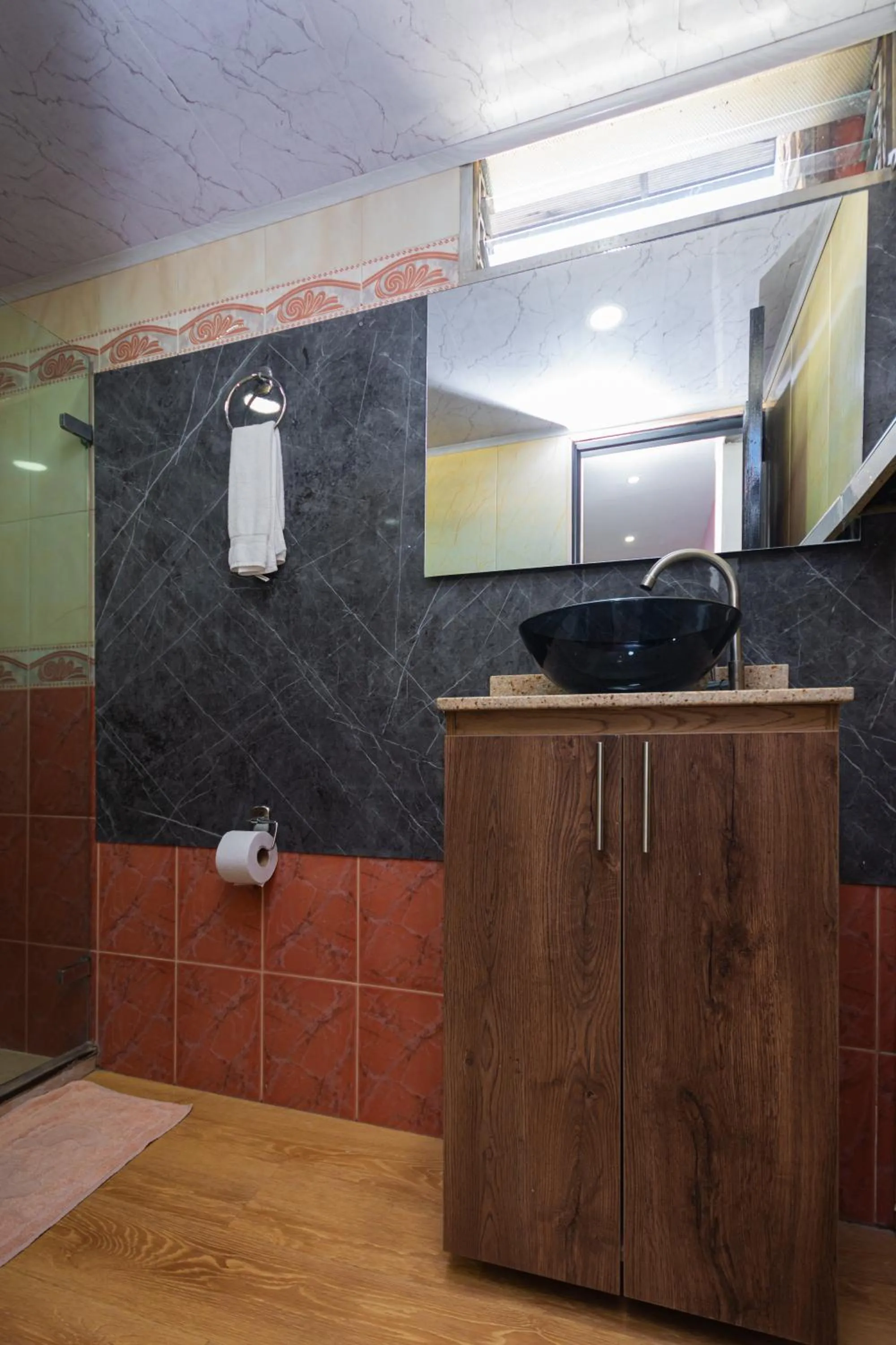 Bathroom in Hotel Lares 70 Laureles