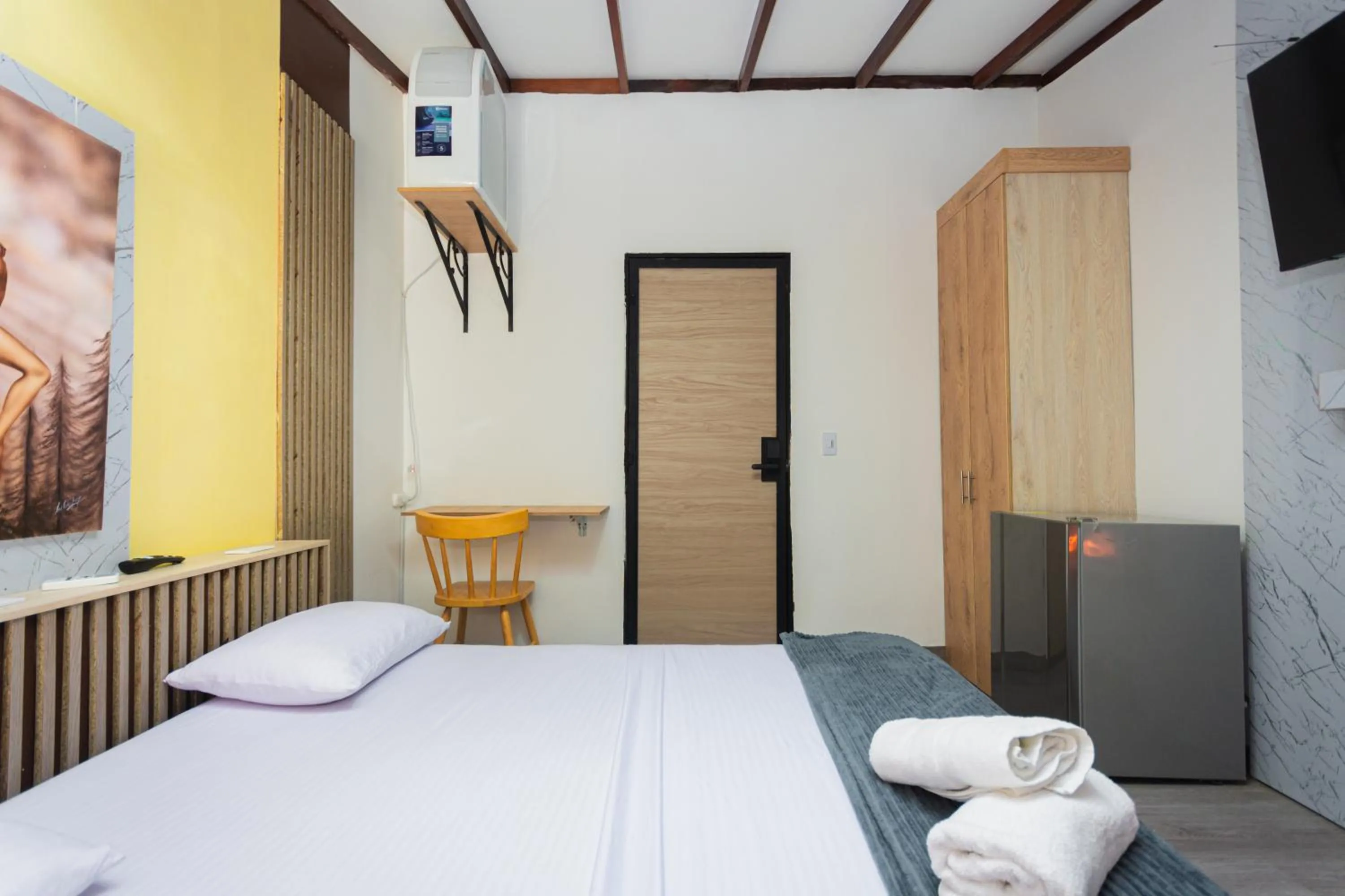 Bed in Hotel Lares 70 Laureles