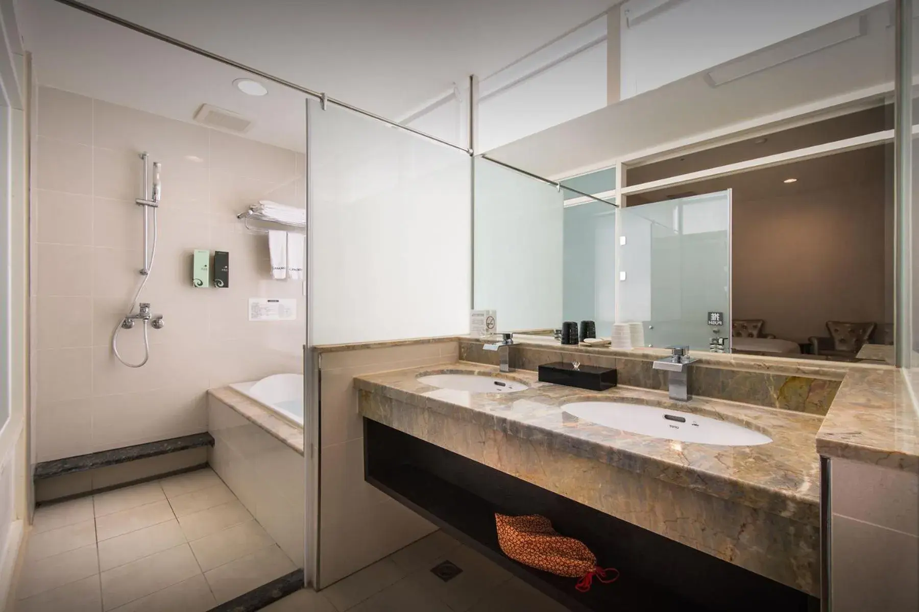 Bathroom in New Taipei Hot Spring Hotel