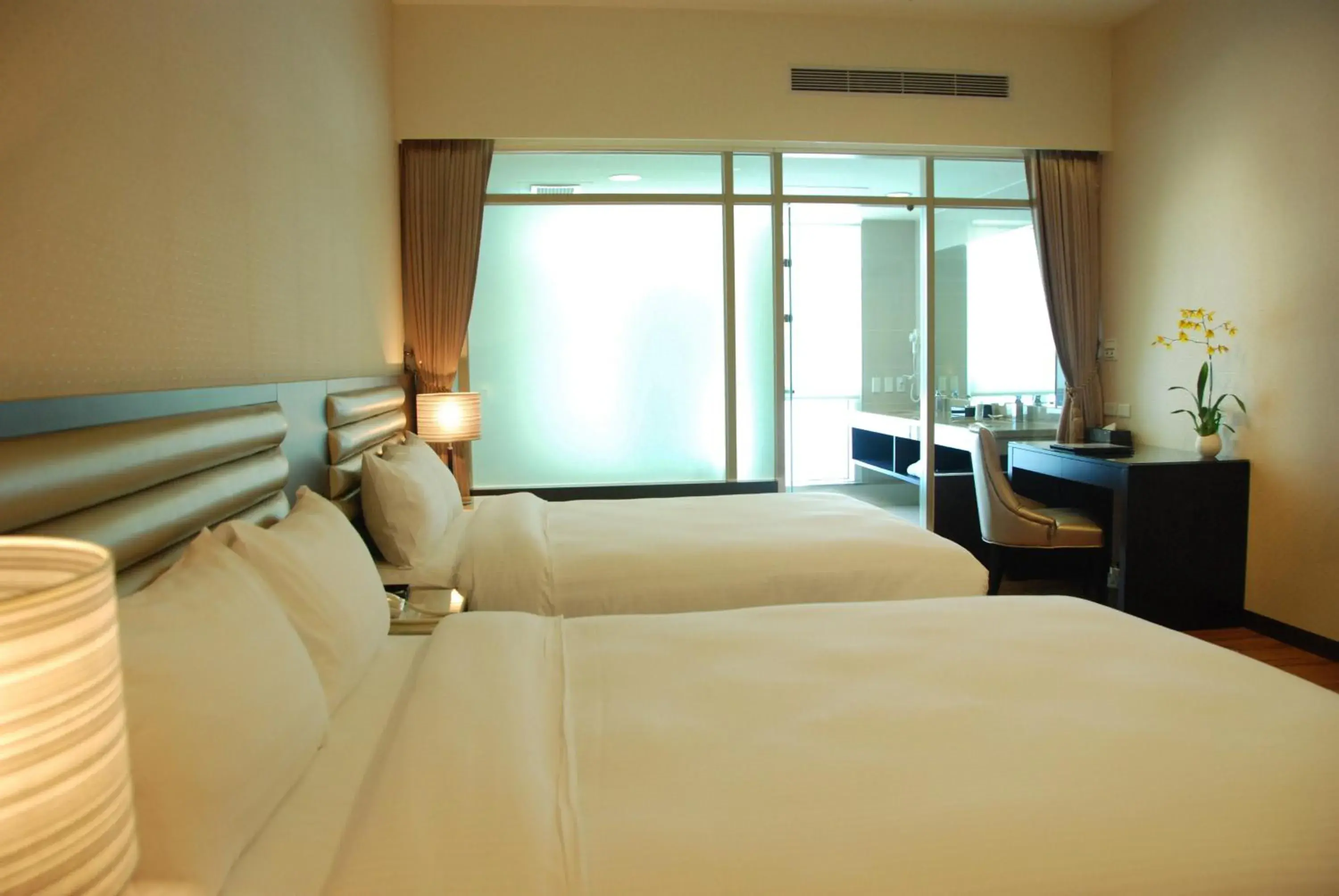 Photo of the whole room, Bed in New Taipei Hot Spring Hotel