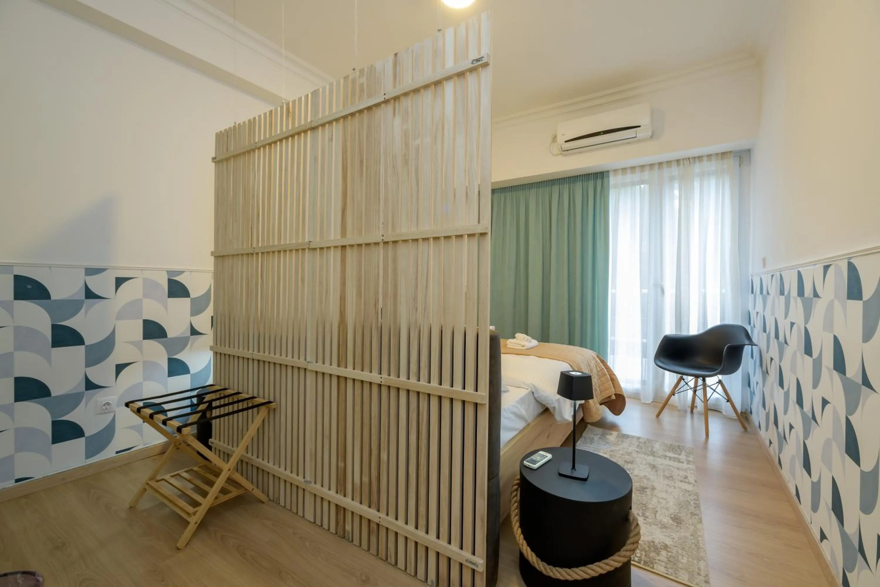 Fully Renovated Flat in Prime Athens Location