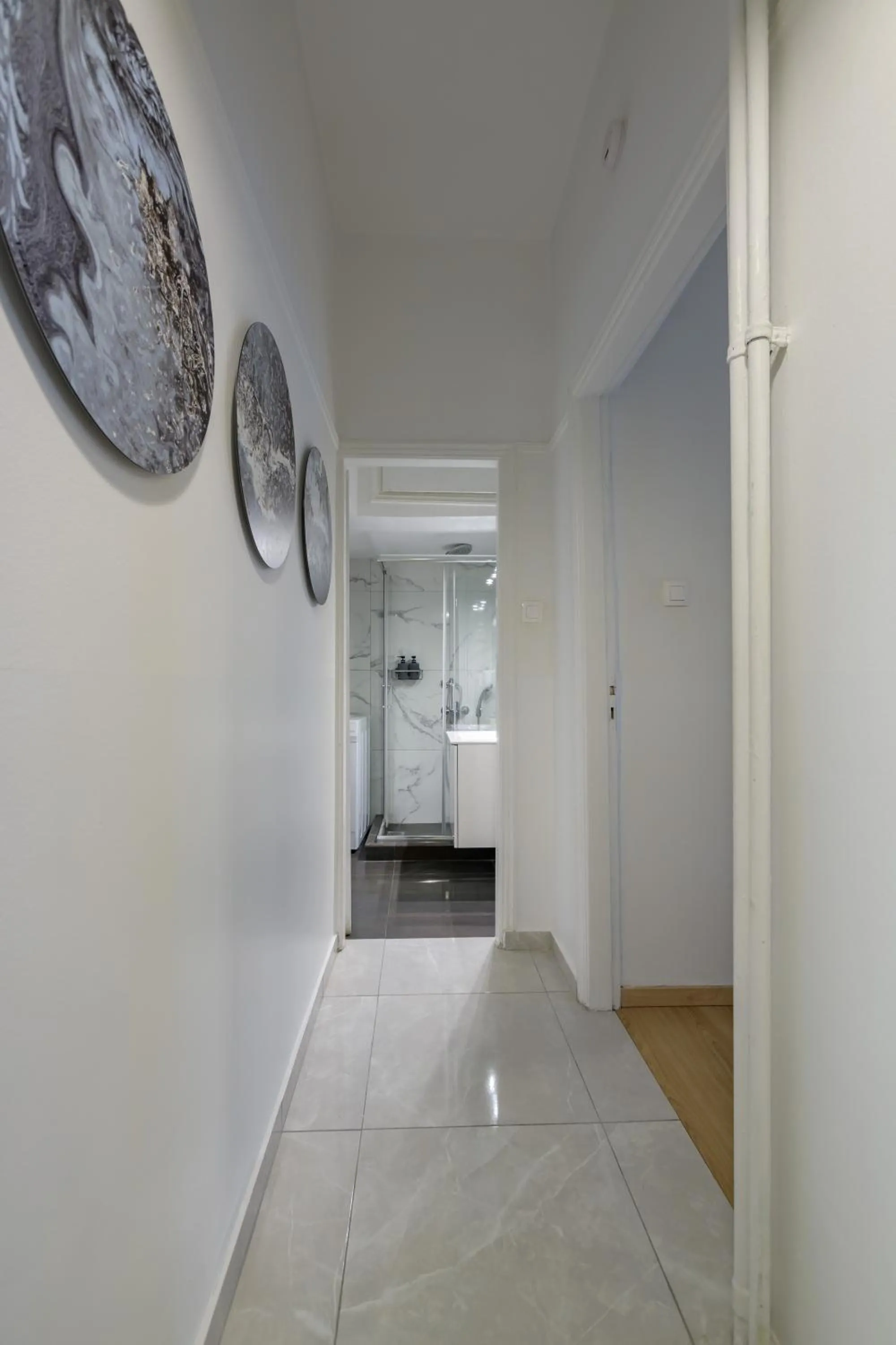 Fully Renovated Flat in Prime Athens Location