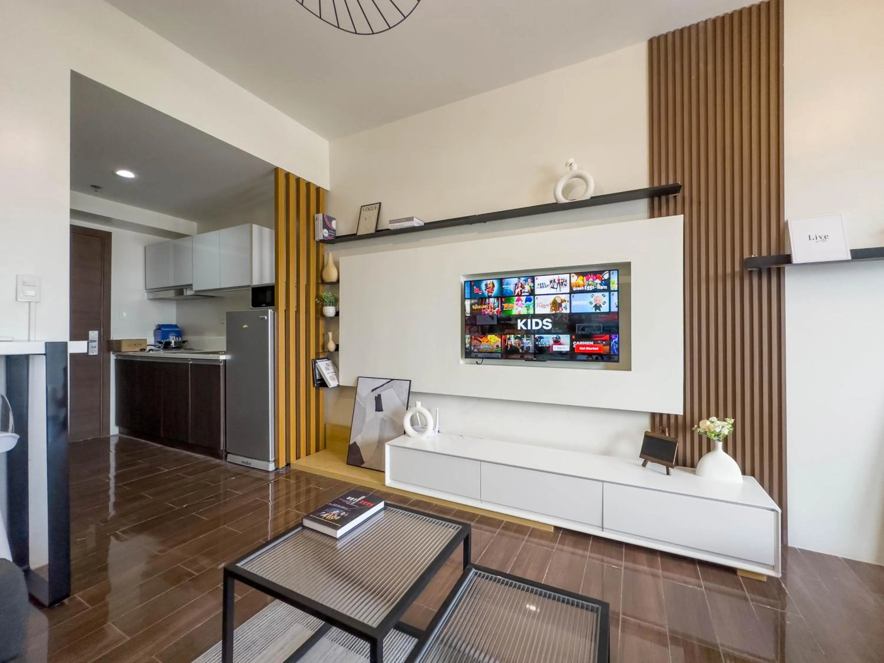 TV and multimedia in GemstoneBR in SMDC Air Residences