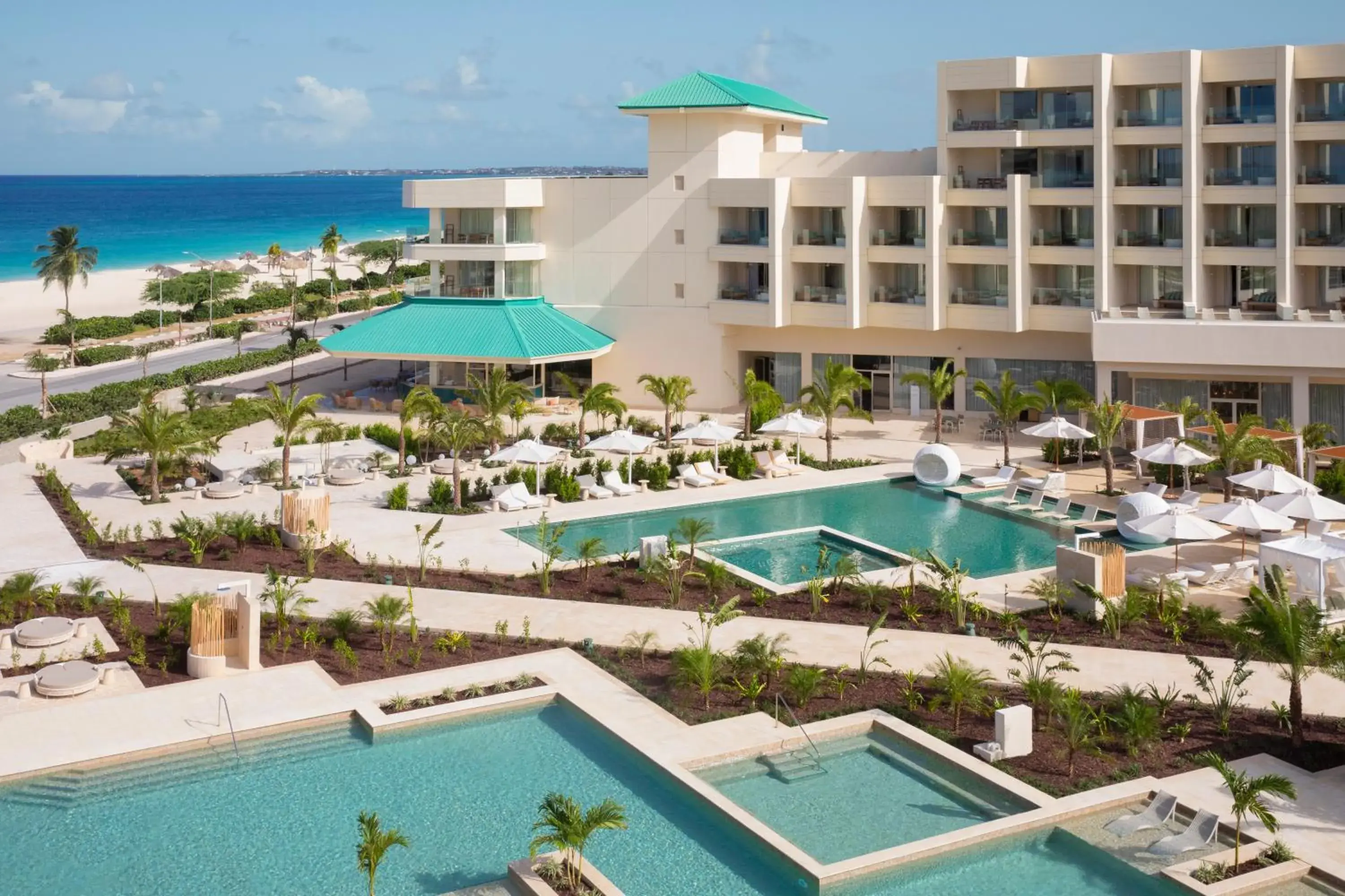 Swimming pool in JOIA Aruba by Iberostar Swimming pool in JOIA Aruba by Iberostar