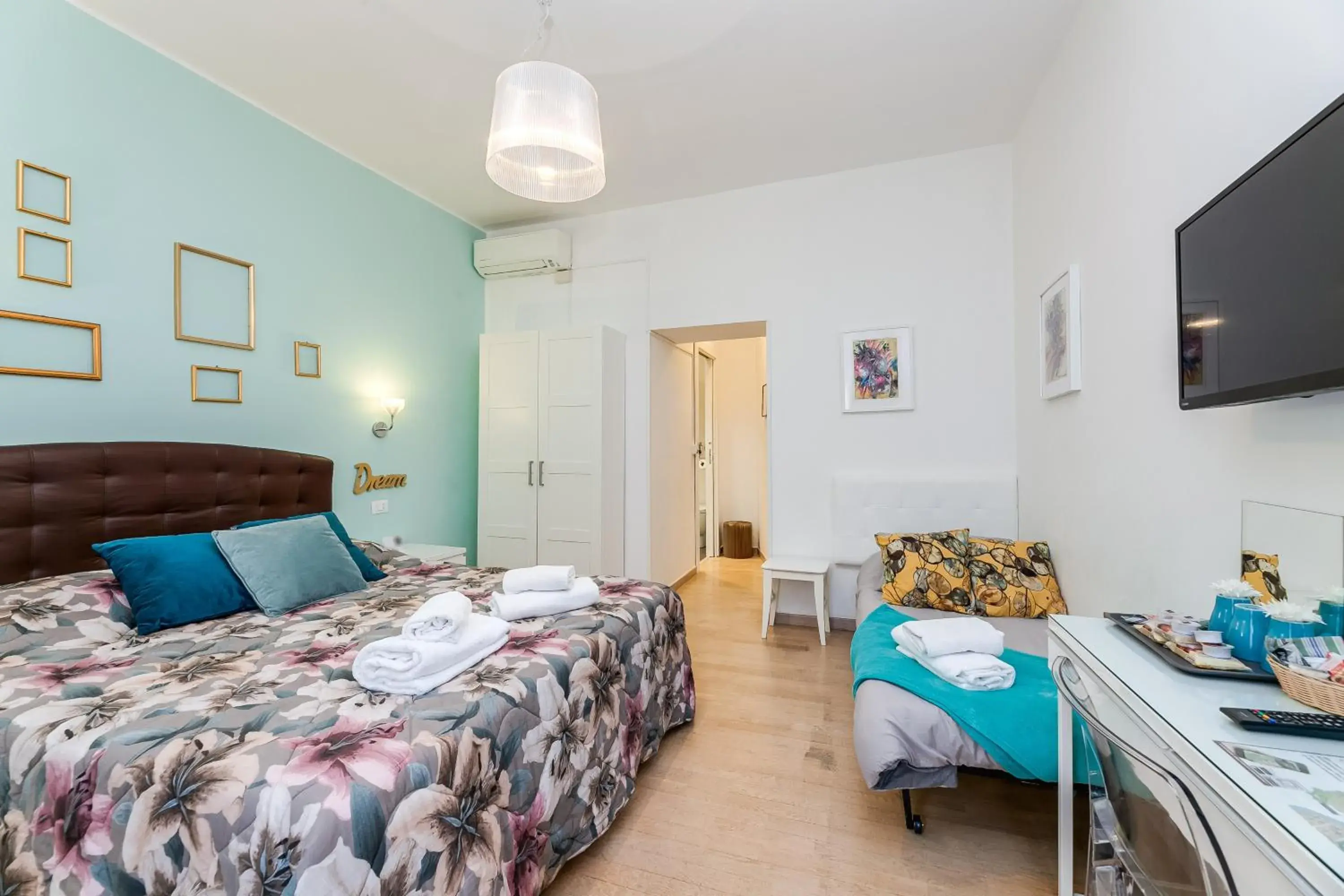 Bed in St. Peter's Relax Bed in St. Peter's Relax