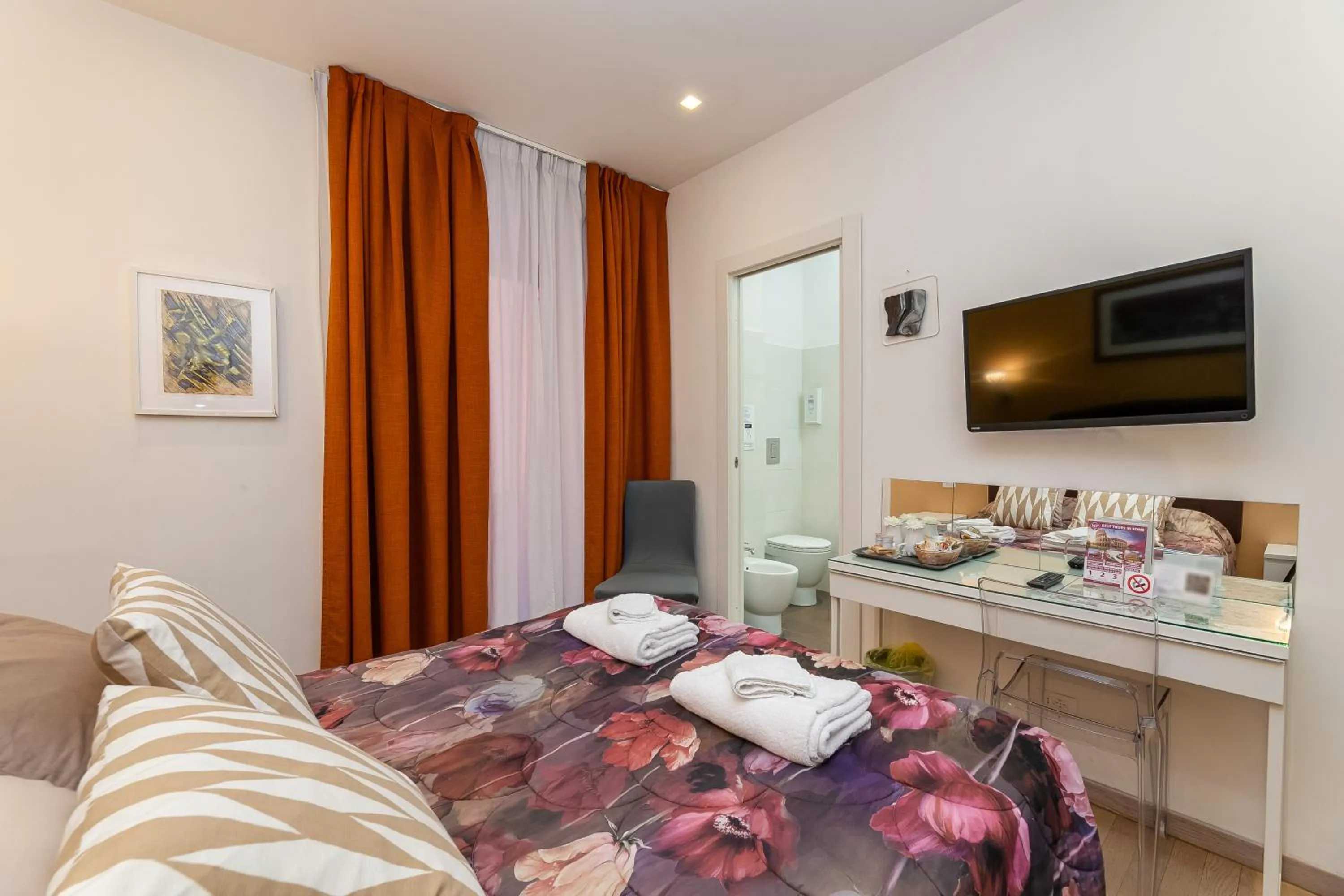 Photo of the whole room, Bed in St. Peter's Relax