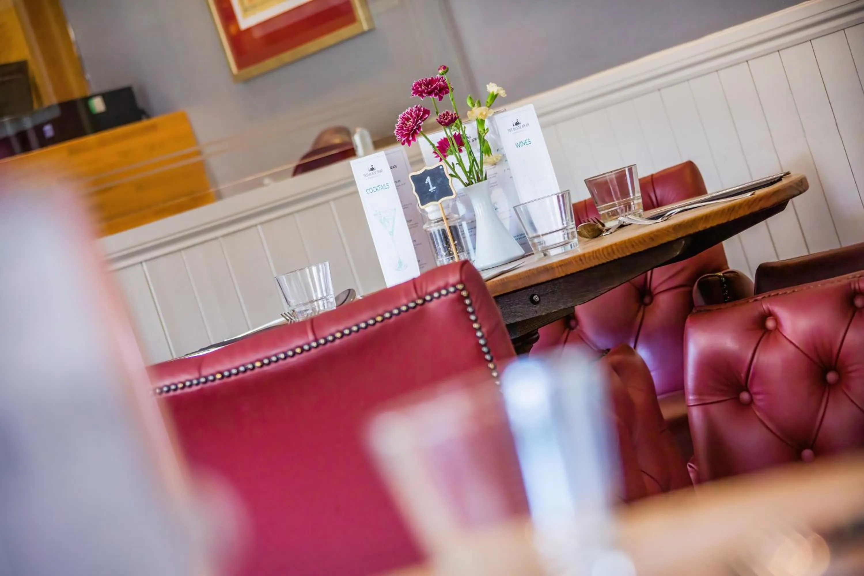 Restaurant/places to eat in The Black Swan Inn