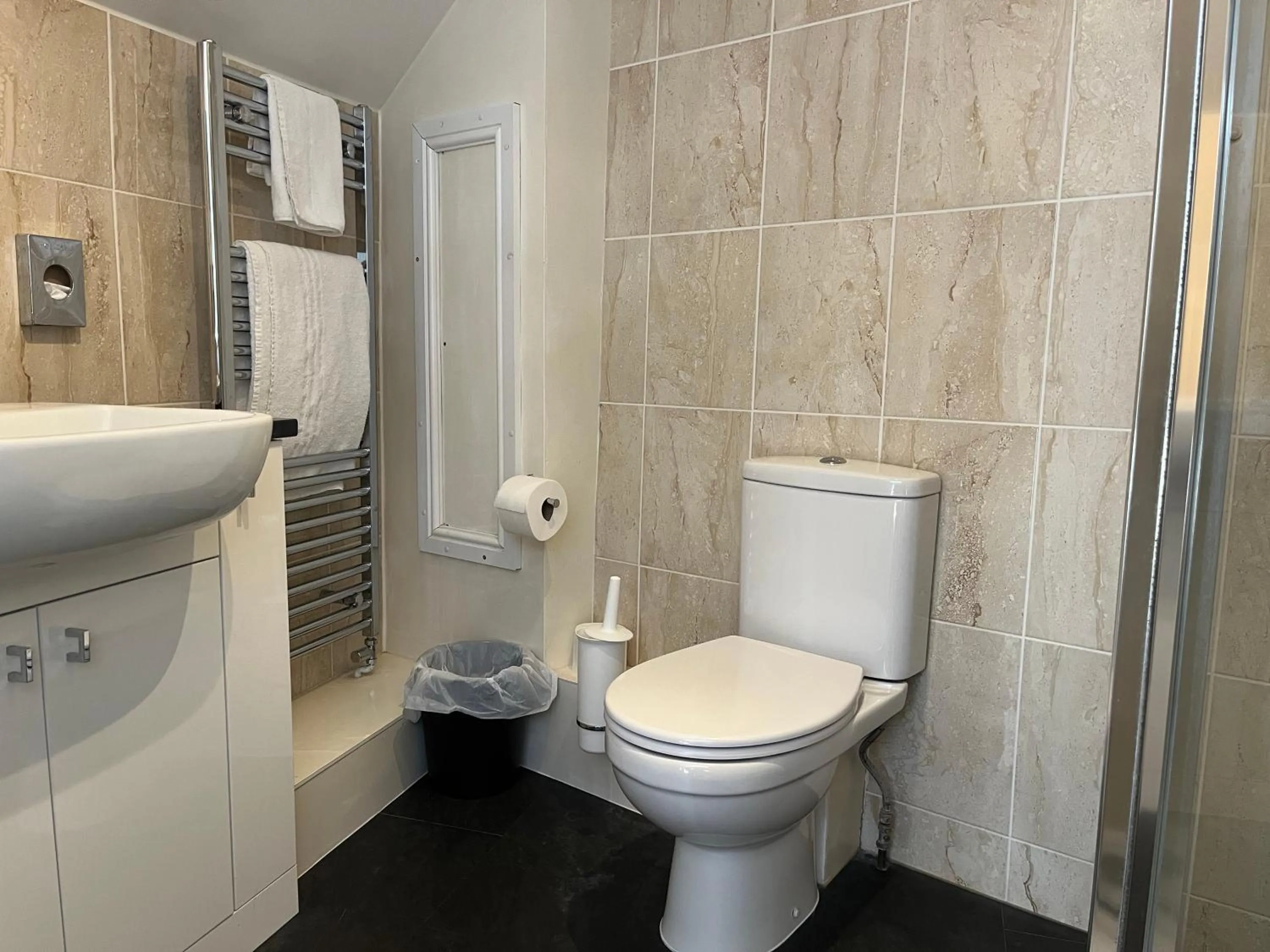 Bathroom in The Black Swan Inn