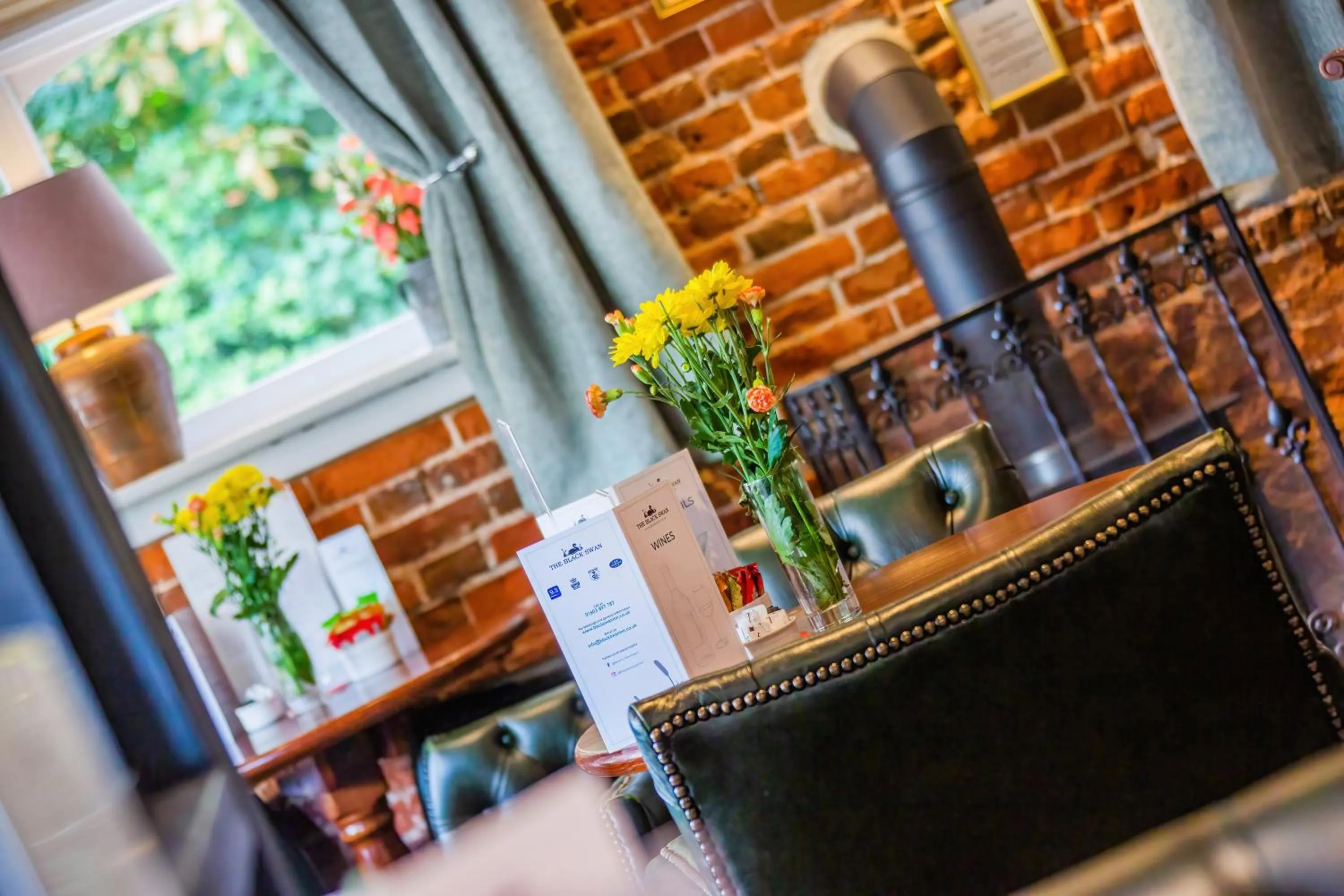 Restaurant/places to eat in The Black Swan Inn