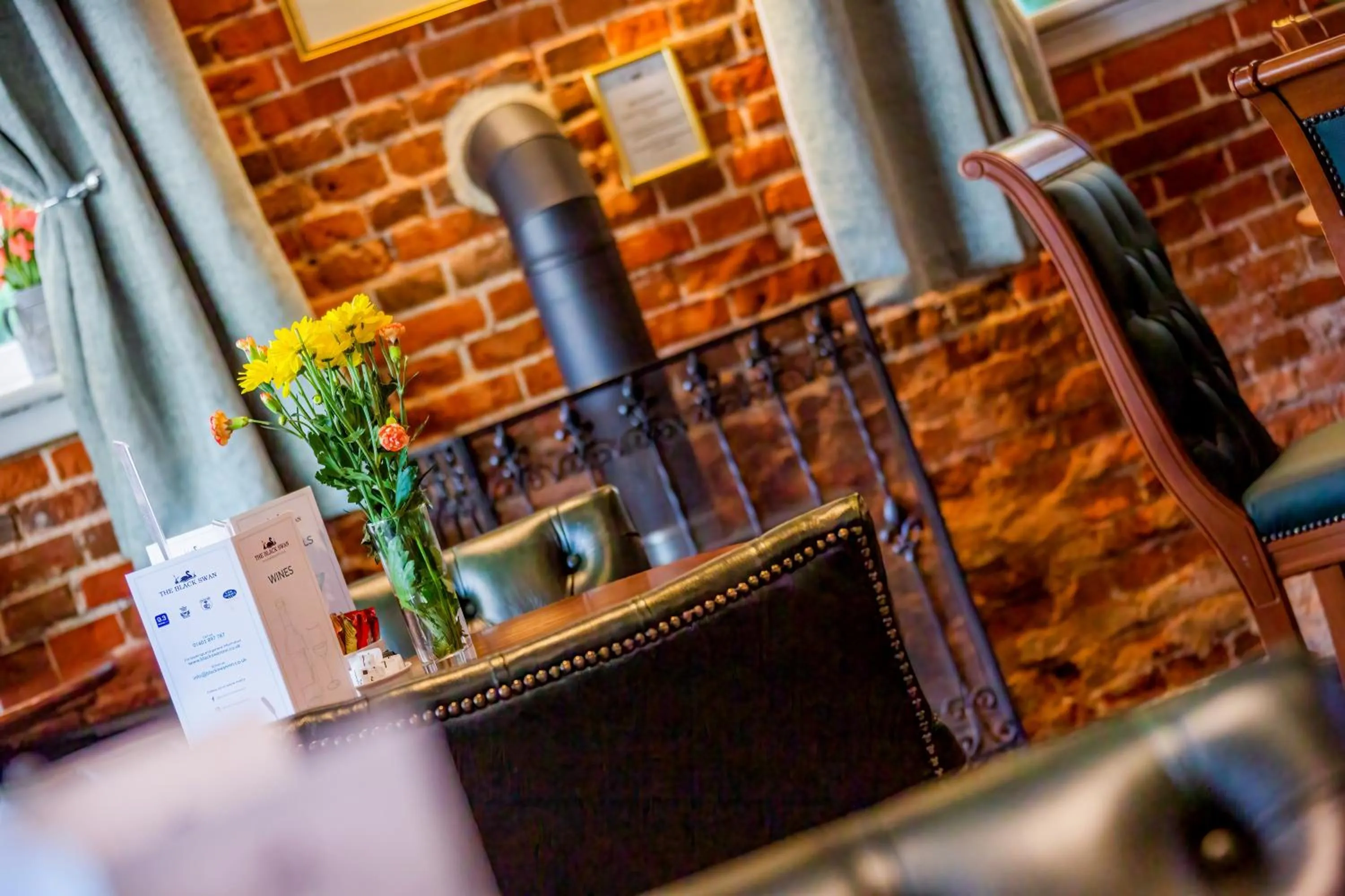 Restaurant/places to eat in The Black Swan Inn