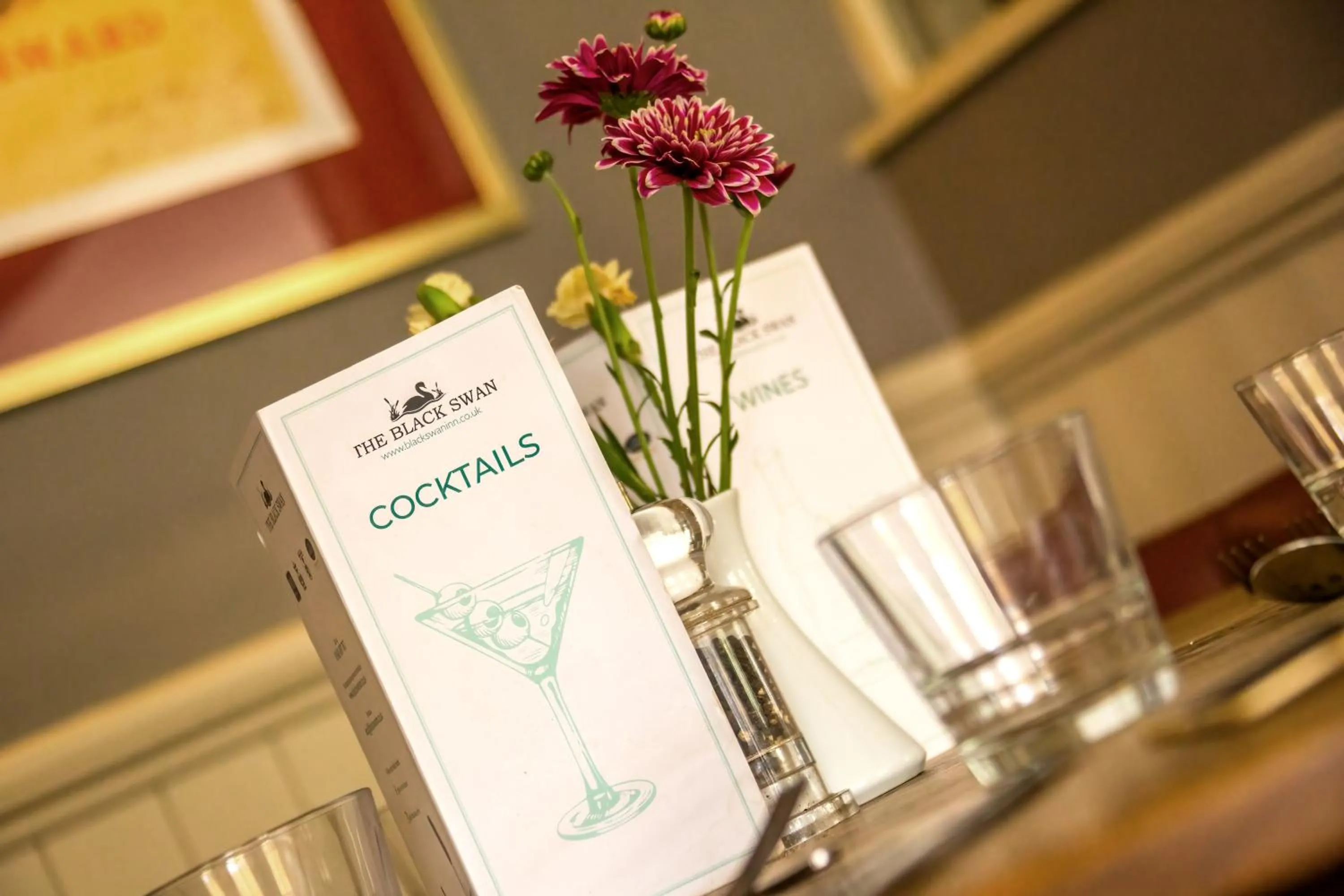 Restaurant/places to eat in The Black Swan Inn