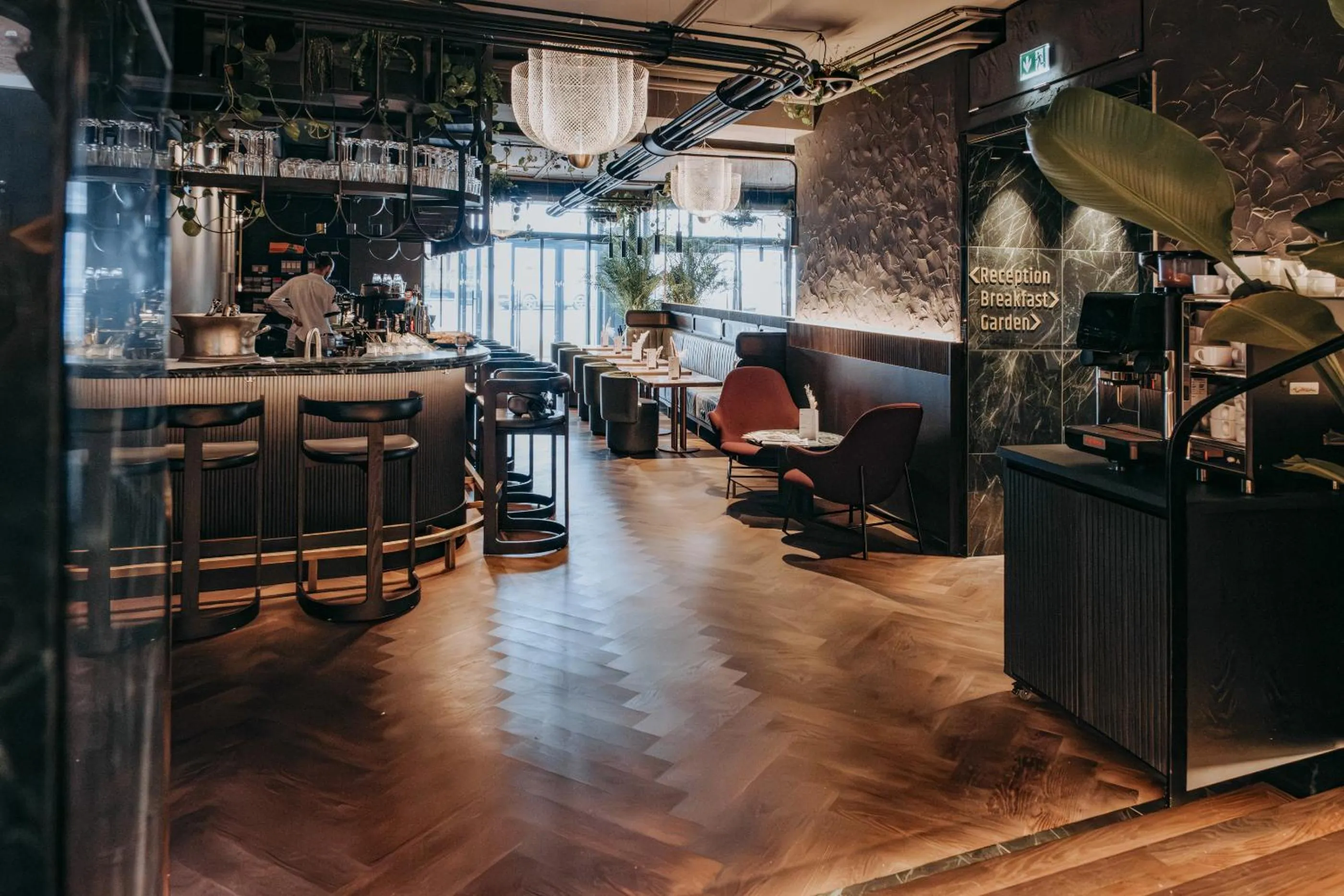 Restaurant/places to eat in Gentle Hide Designhotel